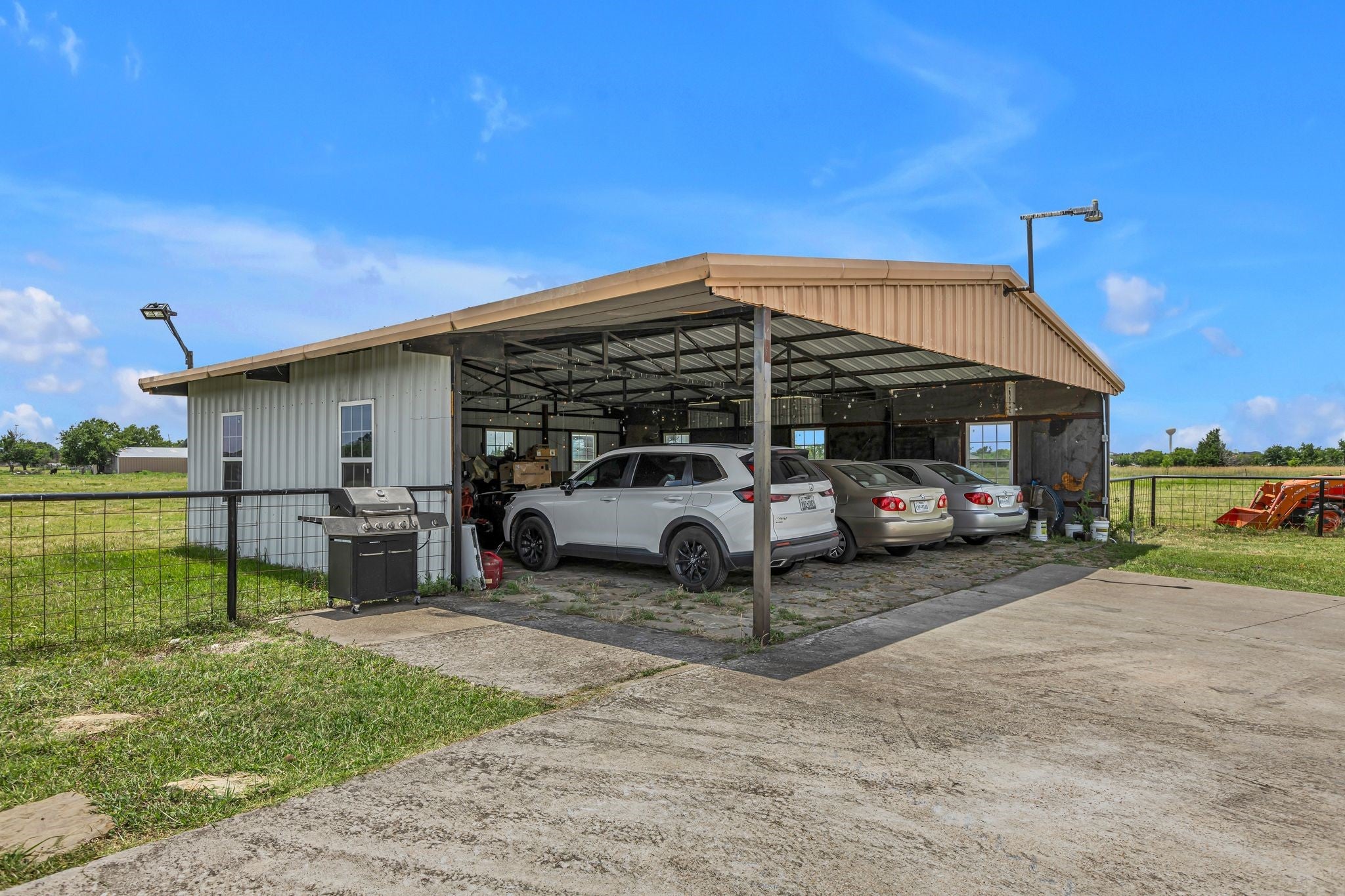 Forney, Texas, 75126, United States, 4 Bedrooms Bedrooms, ,3 BathroomsBathrooms,Residential,For Sale,1974653