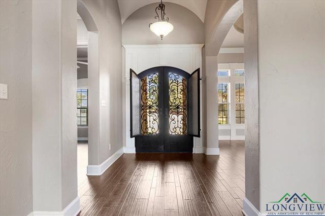 Longview, Texas, 75602, United States, 4 Bedrooms Bedrooms, ,3 BathroomsBathrooms,Residential,For Sale,1970791