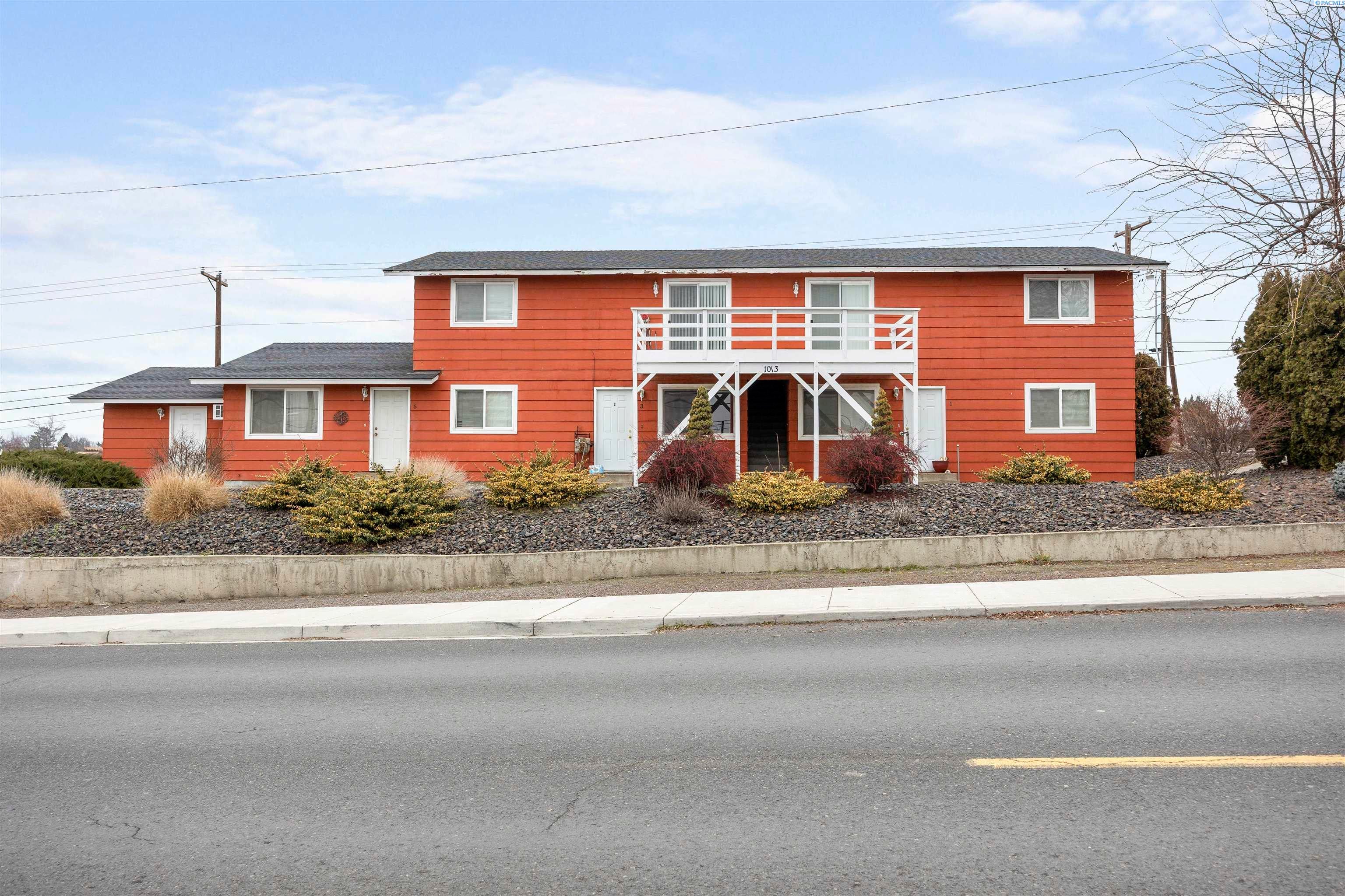 Zillah, Washington, 98953, United States, 9 Bedrooms Bedrooms, ,Residential,For Sale,2013273