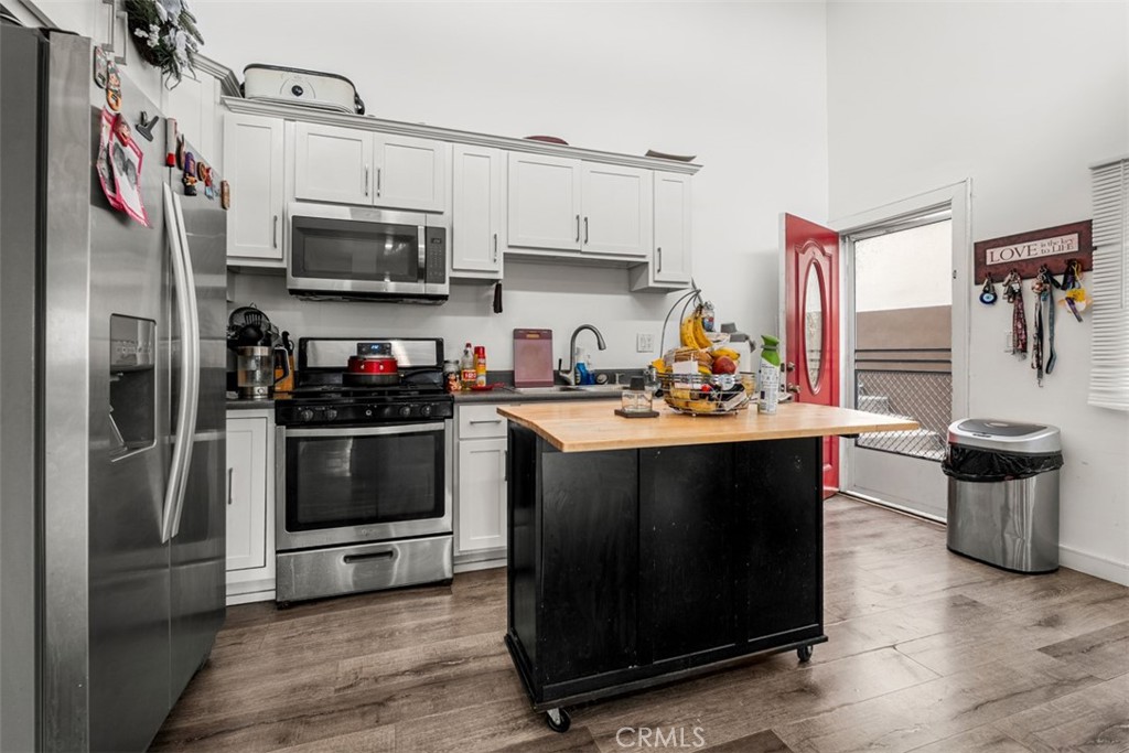 Los Angeles, California, 90063, United States, ,Residential,For Sale,1723335