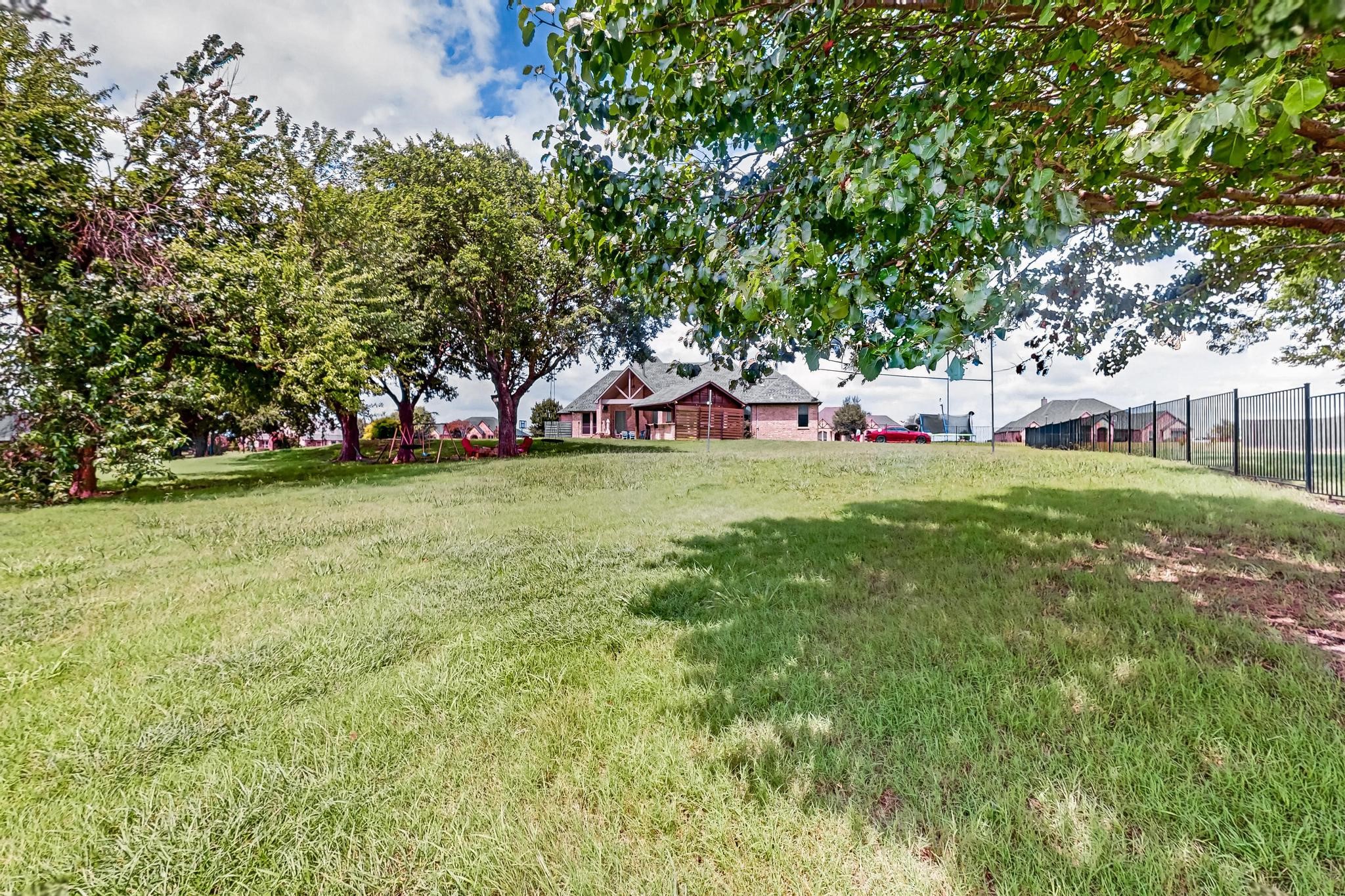 Forney, Texas, 75126, United States, 3 Bedrooms Bedrooms, ,4 BathroomsBathrooms,Residential,For Sale,1897470