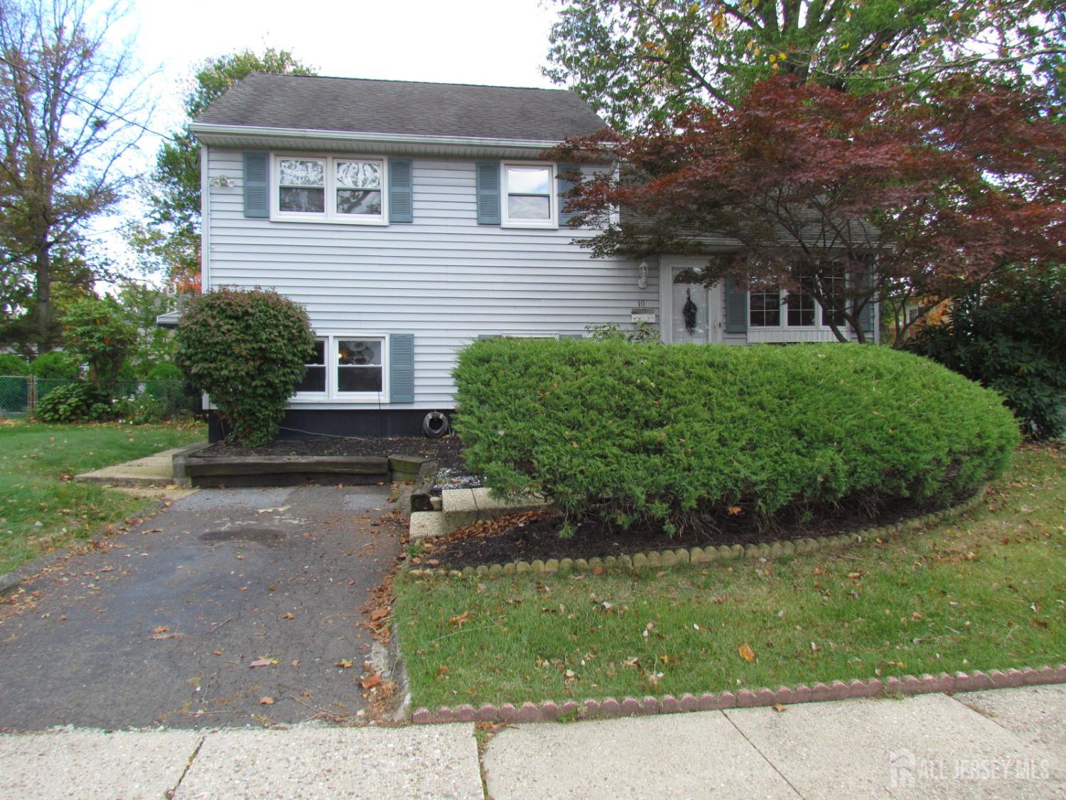 Edison, New Jersey, 08817, United States, 3 Bedrooms Bedrooms, ,2 BathroomsBathrooms,Residential,For Sale,1969215