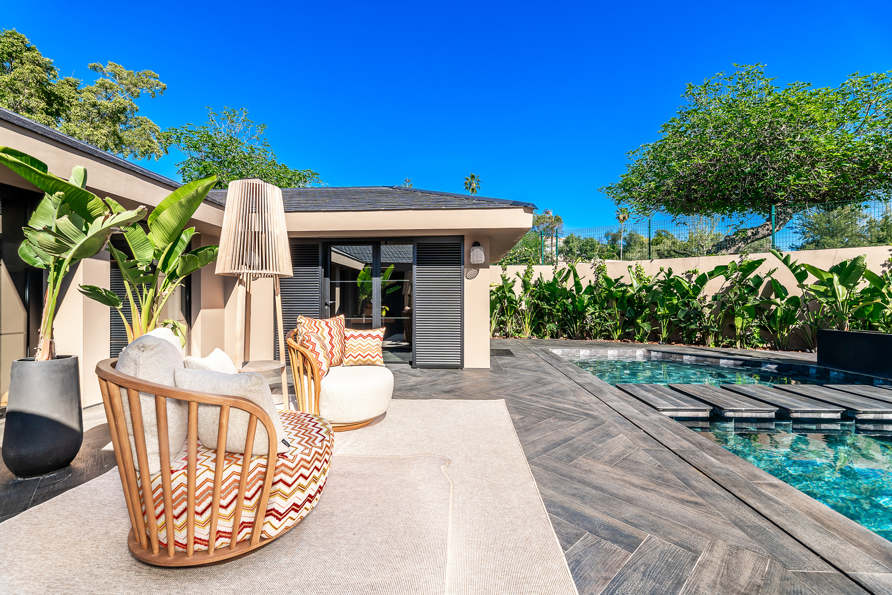  A Balinese oasis on the front line of Guadalmina Alta golf in Marbella - 物件實景