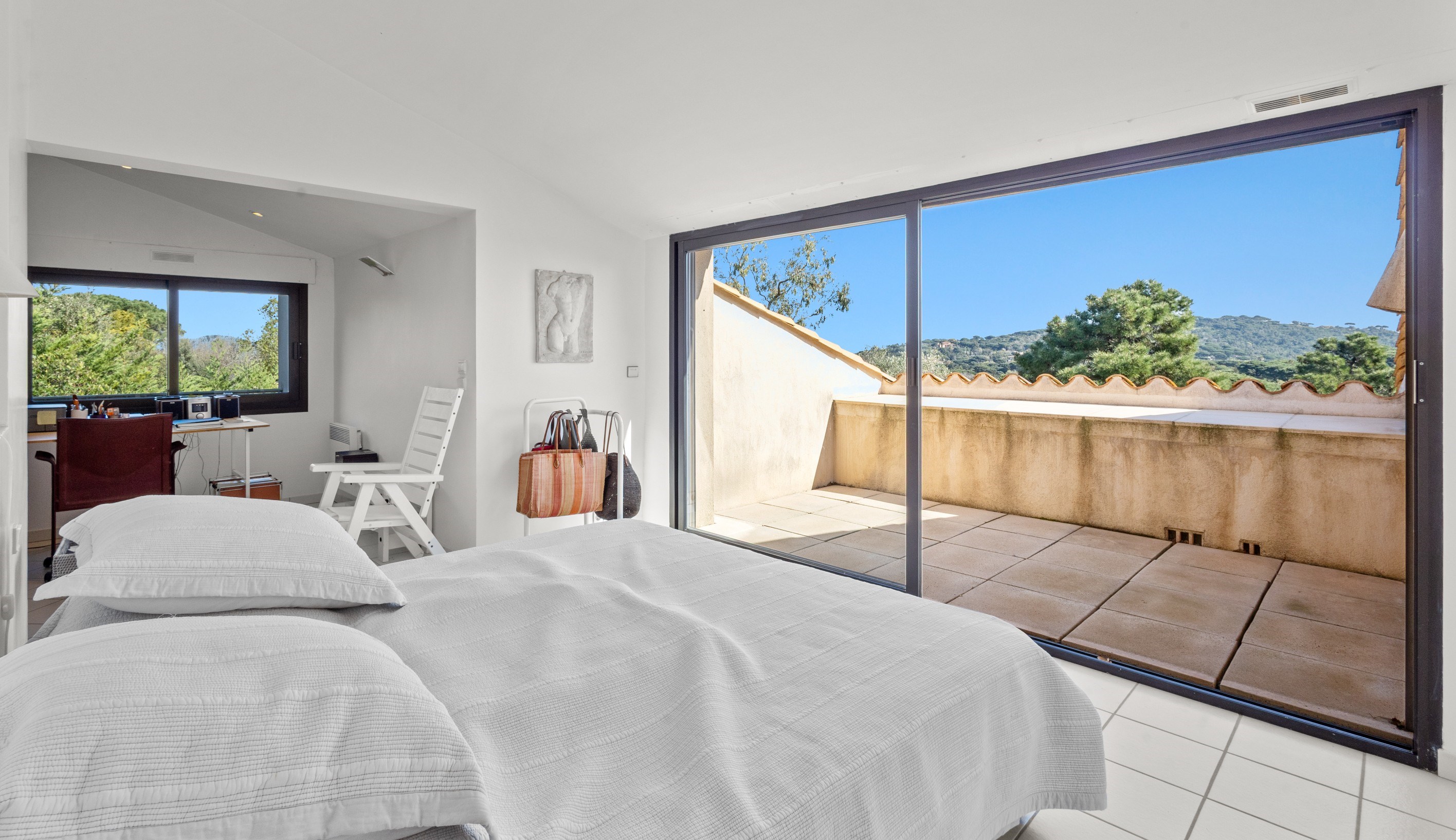  Charming sea view villa for sale in Ramatuelle within walking distance of the b… - 物件實景