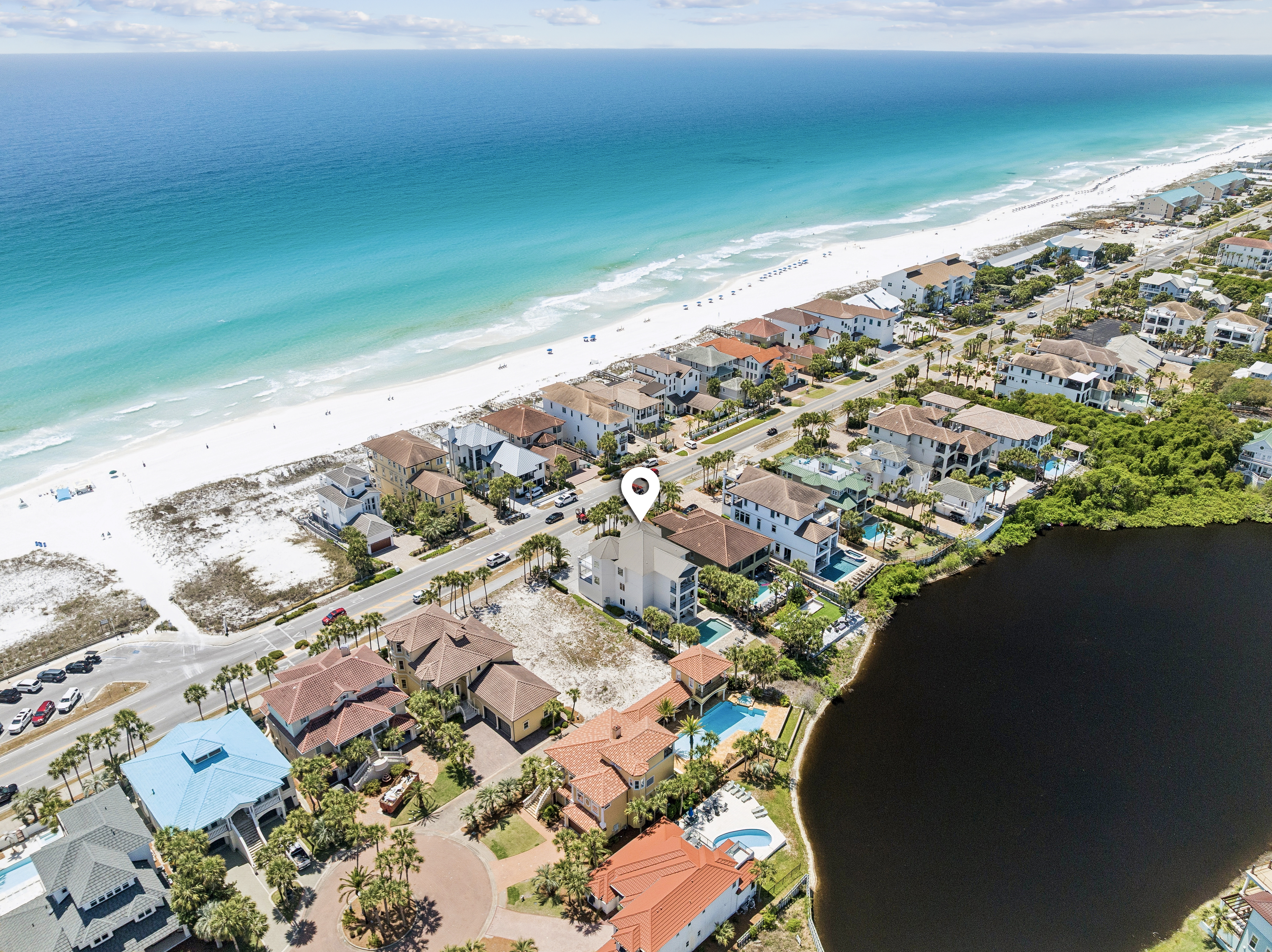  Extraordinary Gulf-View Estate  Heated Pool, Elevator & Multiple Living Areas - 物件實景