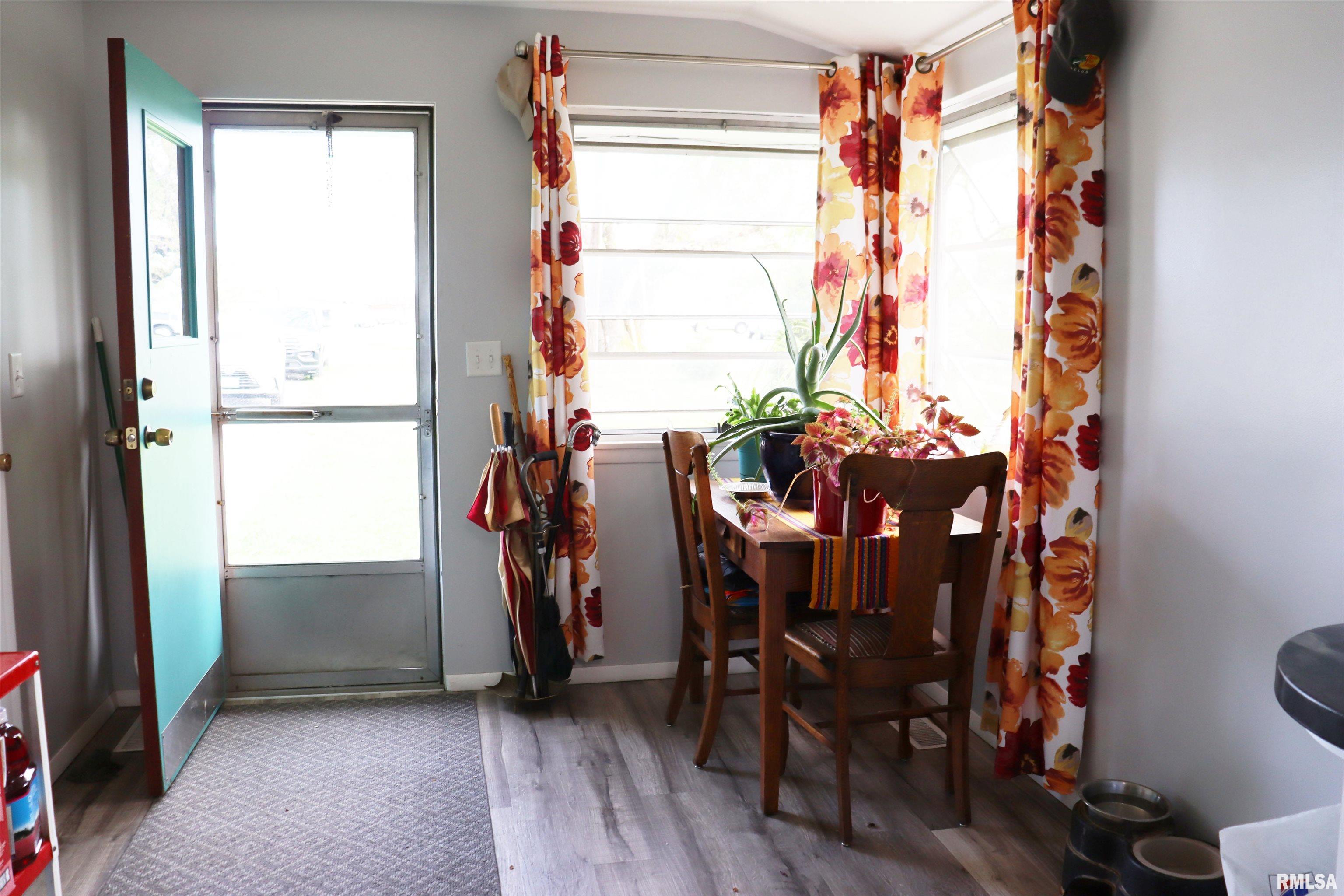 Washington, Illinois, 61571, United States, 3 Bedrooms Bedrooms, ,2 BathroomsBathrooms,Residential,For Sale,1942295