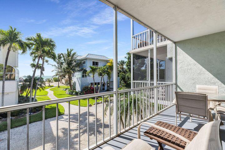 Islamorada, Florida, 33036, United States, 2 Bedrooms Bedrooms, ,3 BathroomsBathrooms,Residential,For Sale,1990240
