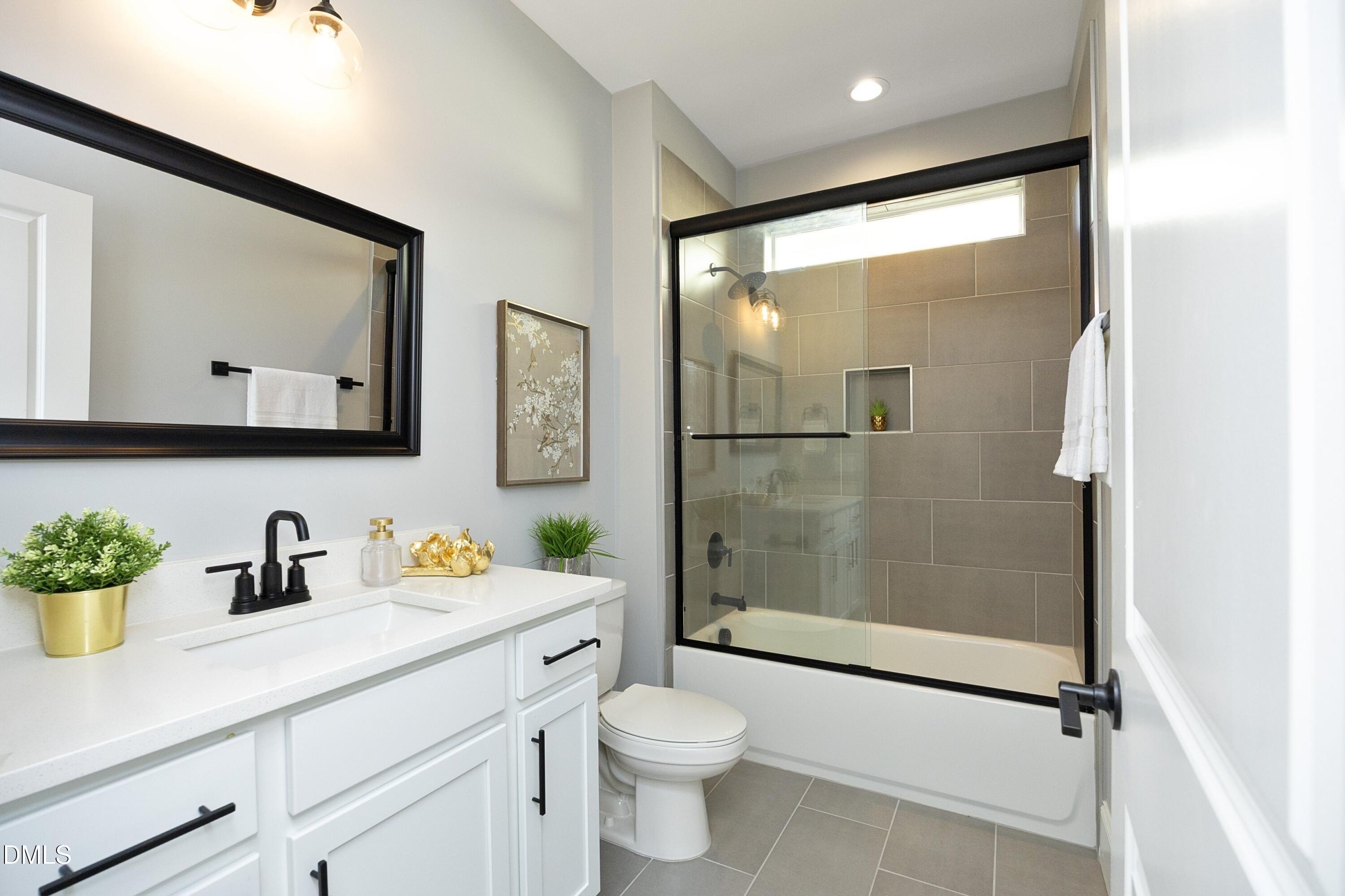 Pittsboro, North Carolina, 27312, United States, 5 Bedrooms Bedrooms, ,4 BathroomsBathrooms,Residential,For Sale,1977888