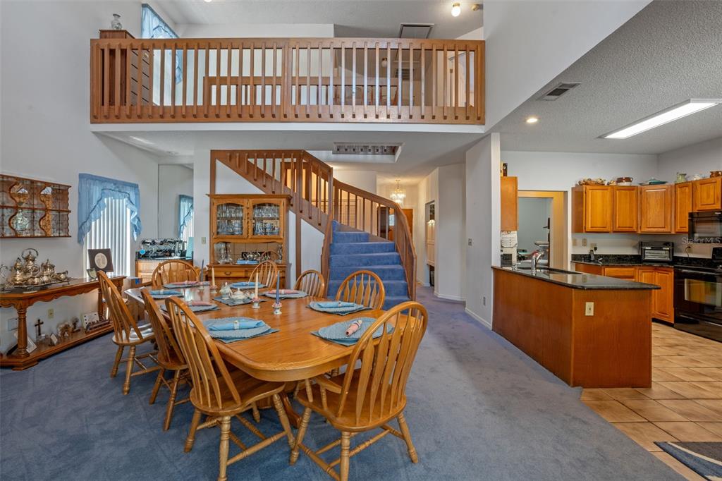 Orlando, Florida, 32817, United States, 4 Bedrooms Bedrooms, ,4 BathroomsBathrooms,Residential,For Sale,1821453