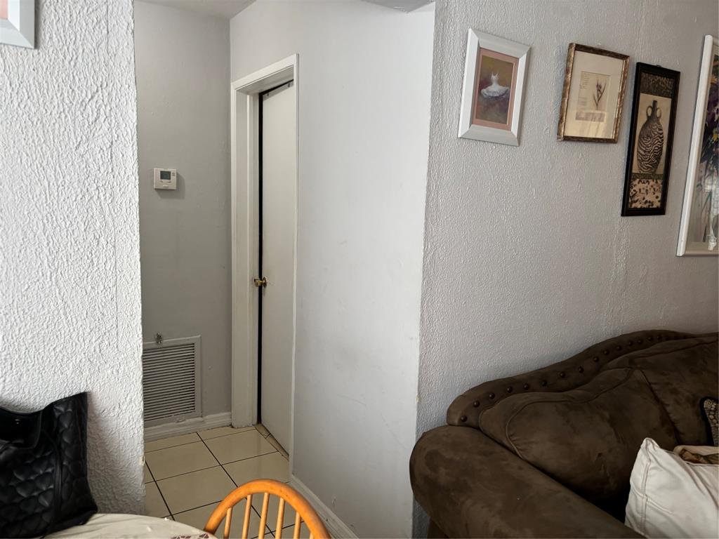 Fort Lauderdale, Florida, 33304, United States, 2 Bedrooms Bedrooms, ,2 BathroomsBathrooms,Residential,For Sale,1936952