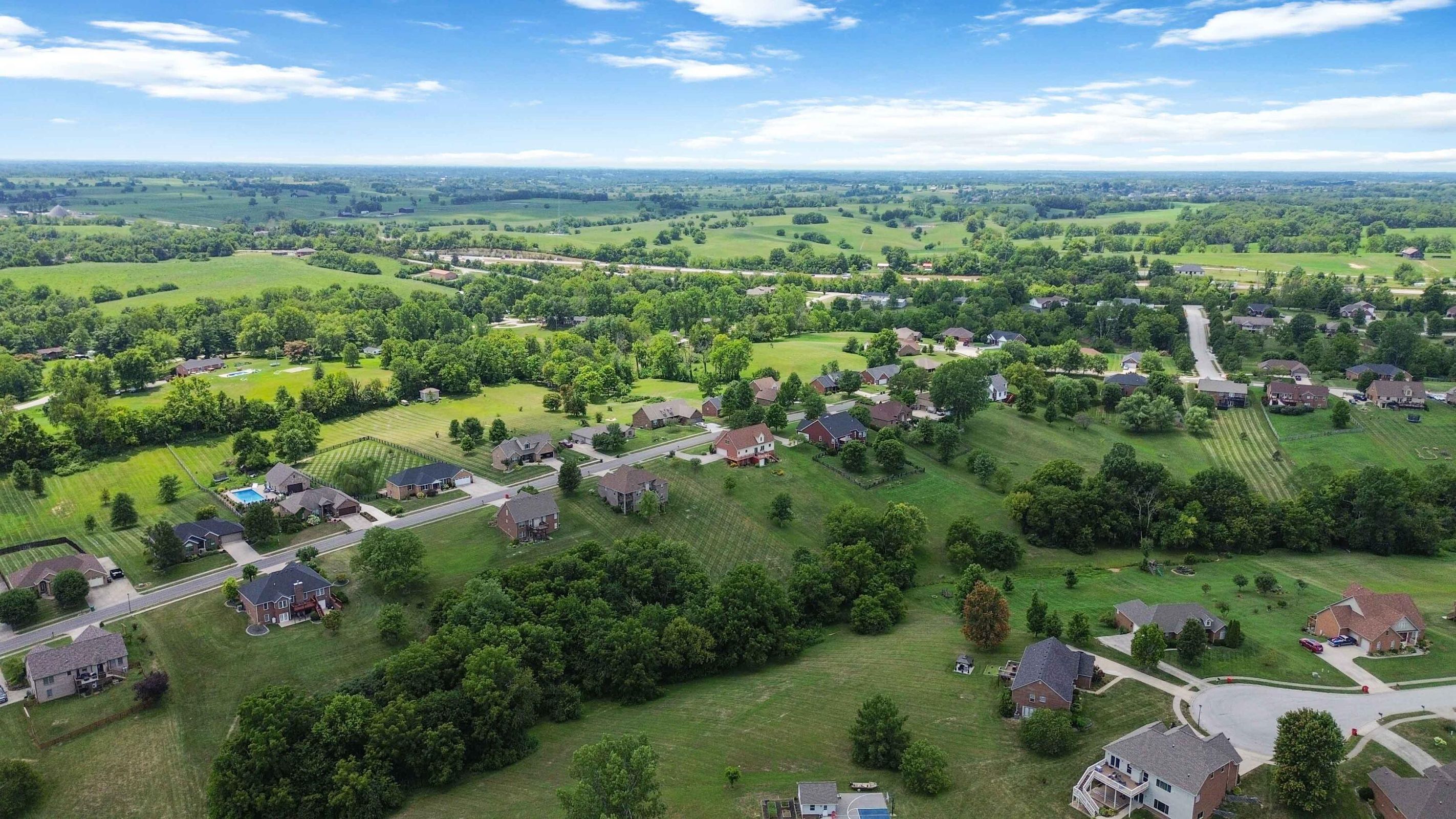 Richmond, Kentucky, 40475, United States, 4 Bedrooms Bedrooms, ,4 BathroomsBathrooms,Residential,For Sale,1910614