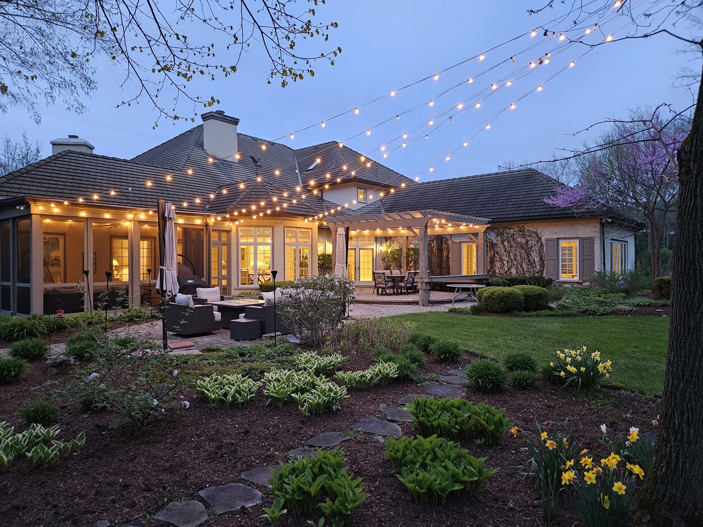 Wayne, Illinois, 60184, United States, 5 Bedrooms Bedrooms, ,7 BathroomsBathrooms,Residential,For Sale,2006495