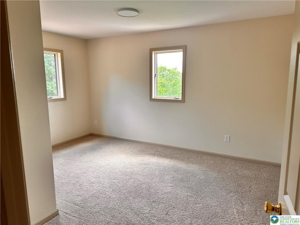 Washington Twp, Pennsylvania, 18080, United States, 3 Bedrooms Bedrooms, ,3 BathroomsBathrooms,Residential,For Sale,1984610