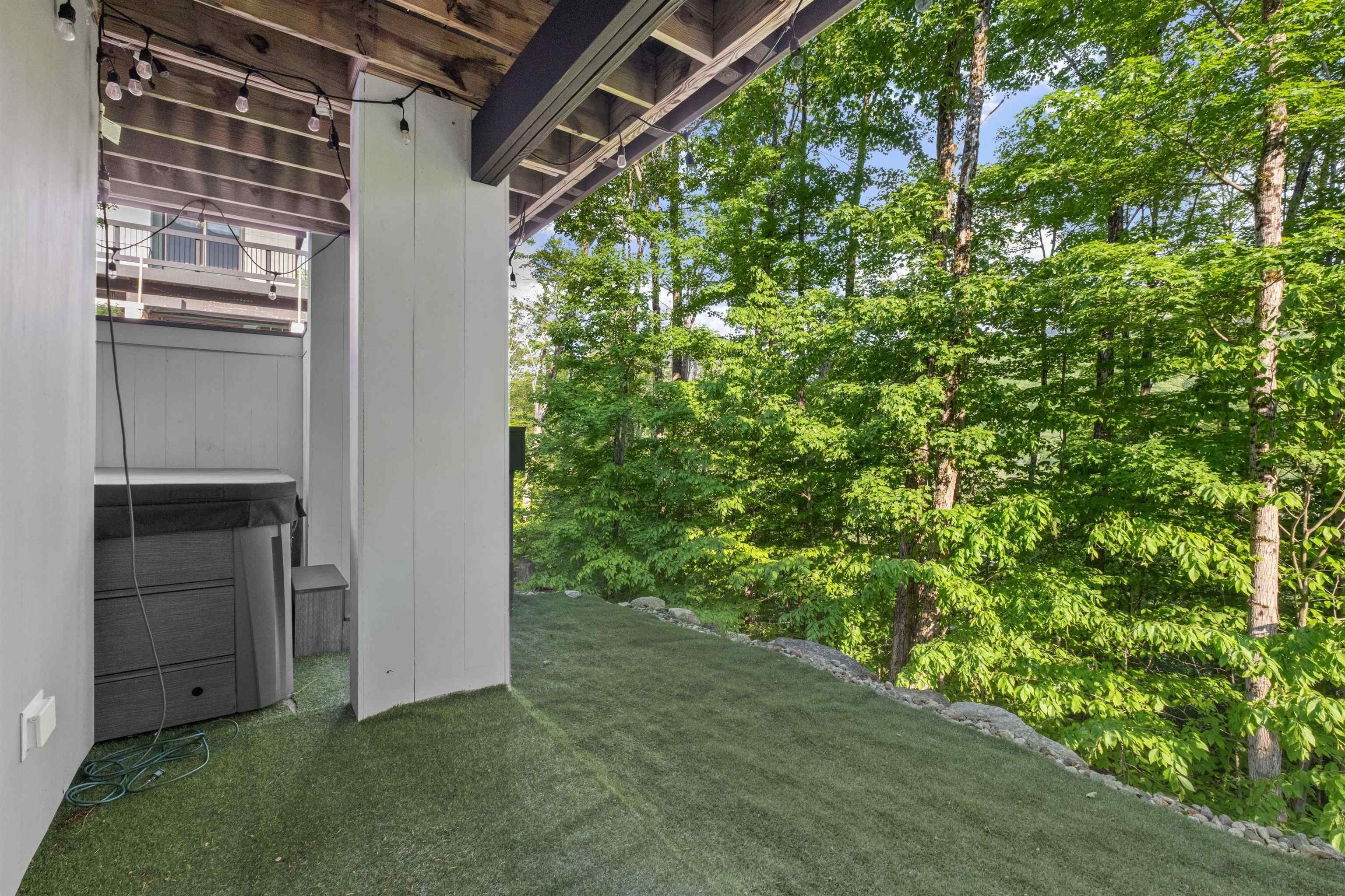 Lincoln, New Hampshire, 03251, United States, 5 Bedrooms Bedrooms, ,3 BathroomsBathrooms,Residential,For Sale,1981884