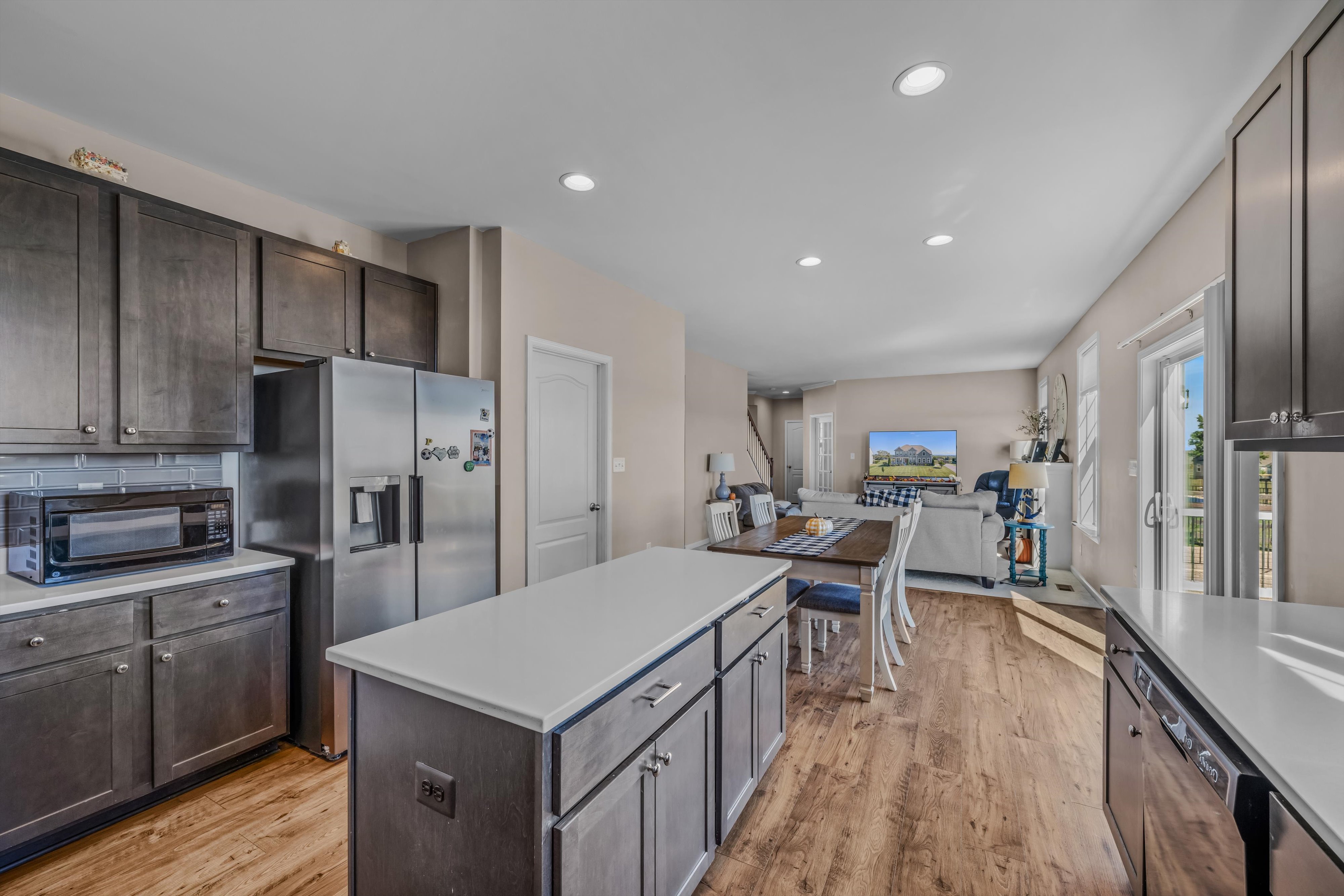 Matinsburg, West Virginia, 25403, United States, 4 Bedrooms Bedrooms, ,Residential,For Sale,1977883