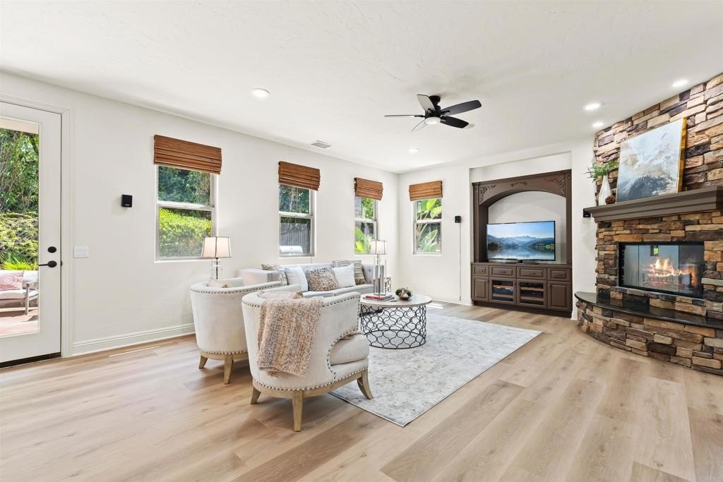 Chula Vista, California, 91910, United States, 5 Bedrooms Bedrooms, ,6 BathroomsBathrooms,Residential,For Sale,1996956