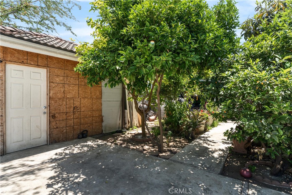 Los Angeles, California, 90033, United States, 4 Bedrooms Bedrooms, ,2 BathroomsBathrooms,Residential,For Sale,1938411