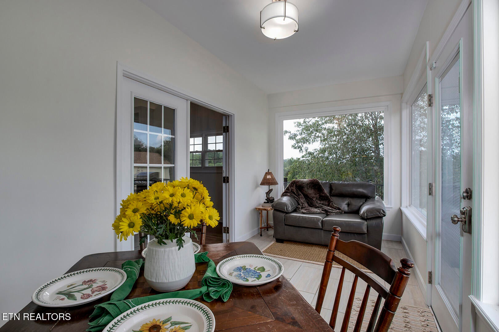 Harriman, Tennessee, 37748, United States, 3 Bedrooms Bedrooms, ,3 BathroomsBathrooms,Residential,For Sale,2011822