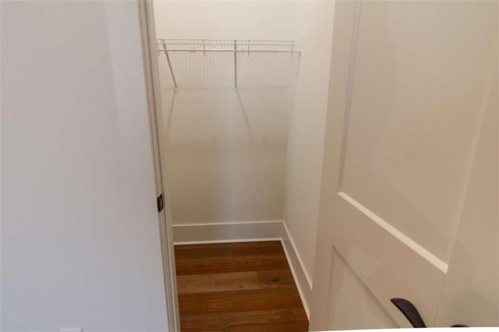 Cleveland, Georgia, 30528, United States, 3 Bedrooms Bedrooms, ,2 BathroomsBathrooms,Residential,For Sale,1928756
