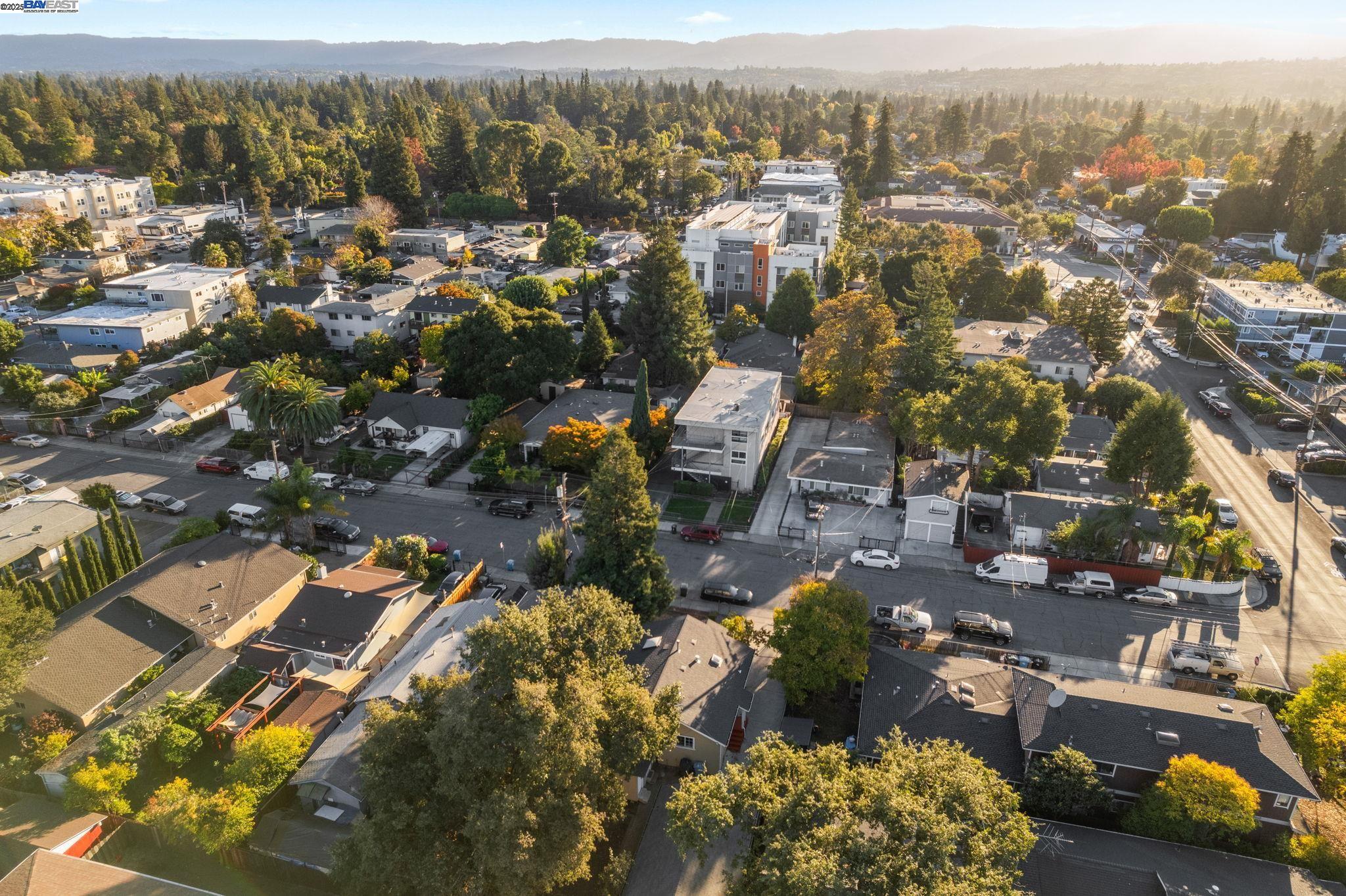 Redwood City, California, 94063, United States, 2 Bedrooms Bedrooms, ,1 BathroomBathrooms,Residential,For Sale,1991020