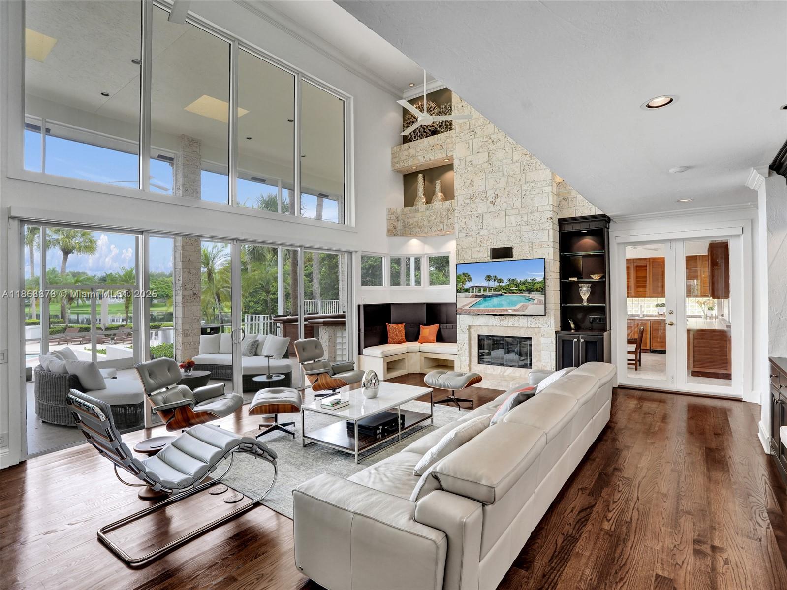 Weston, Florida, 33331, United States, 5 Bedrooms Bedrooms, ,8 BathroomsBathrooms,Residential,For Sale,1949778