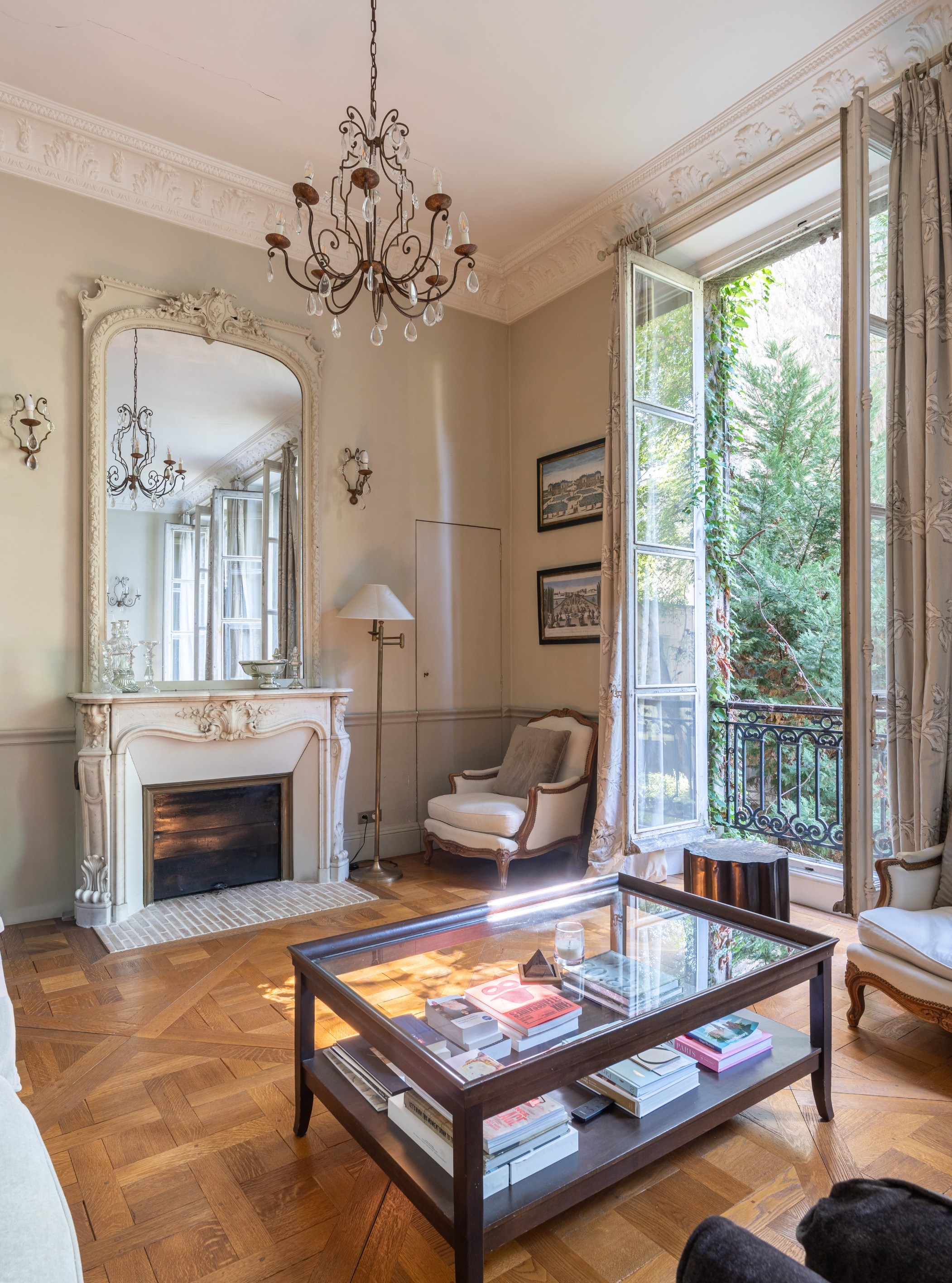  Elegant apartment overlooking a beautifully landscaped garden - 物件實景
