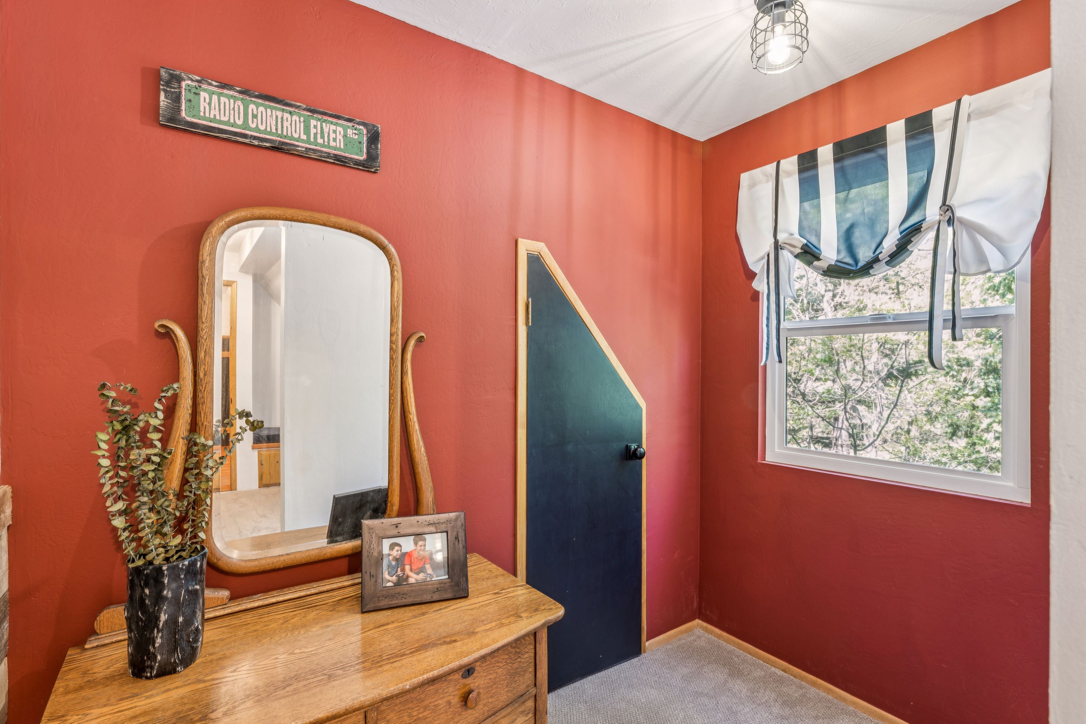  177 Joaquin Miller Road, Lake Arrowhead, CA 92352 - 物件實景