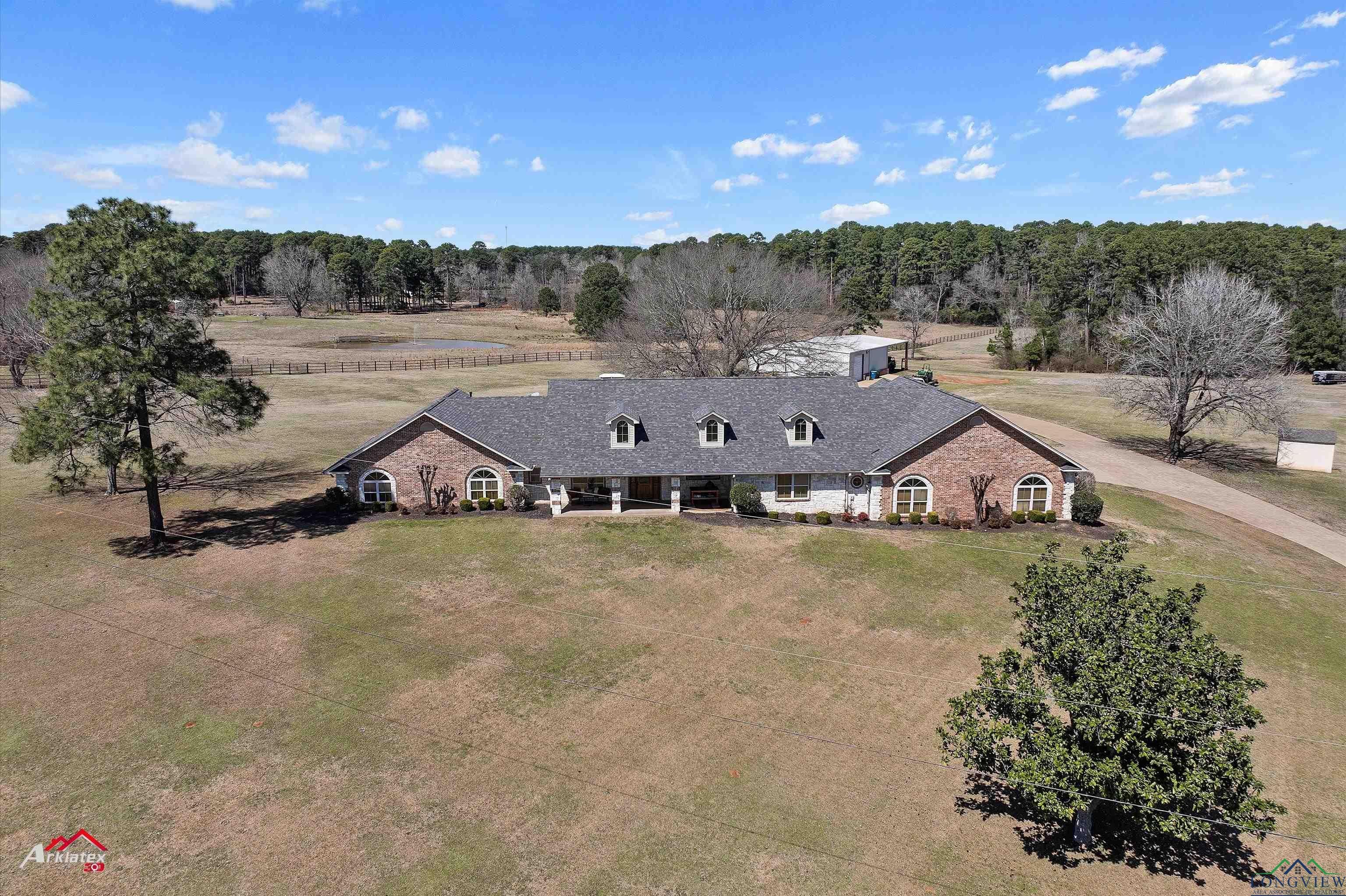 Marshall, Texas, 75672-4947, United States, 3 Bedrooms Bedrooms, ,4 BathroomsBathrooms,Residential,For Sale,1982293