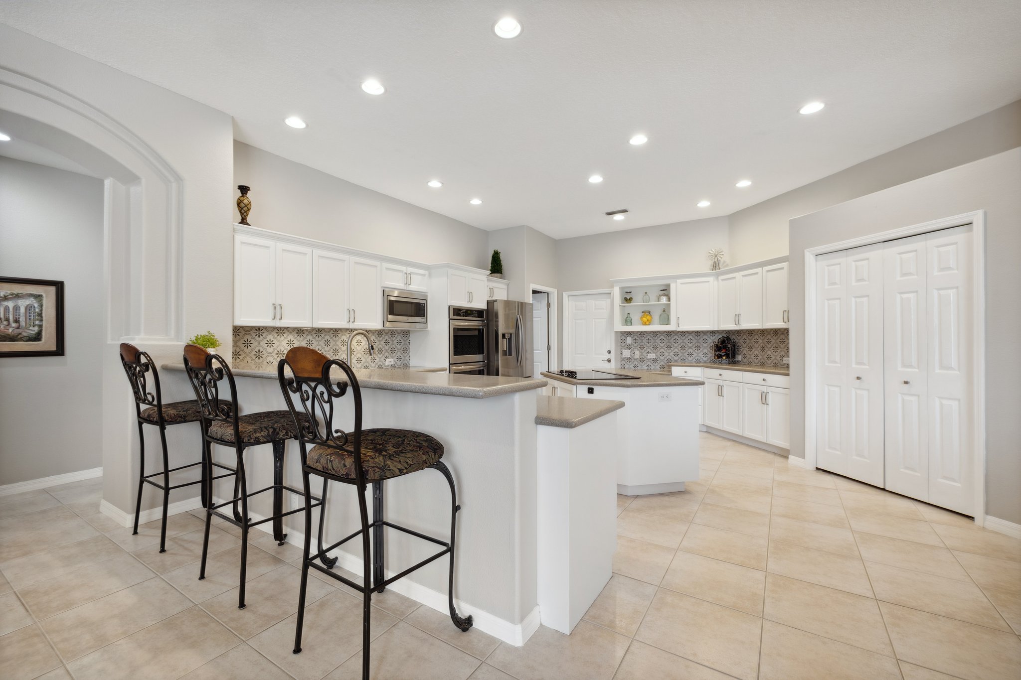 Tampa, Florida, 33647, United States, 5 Bedrooms Bedrooms, ,4 BathroomsBathrooms,Residential,For Sale,1835178