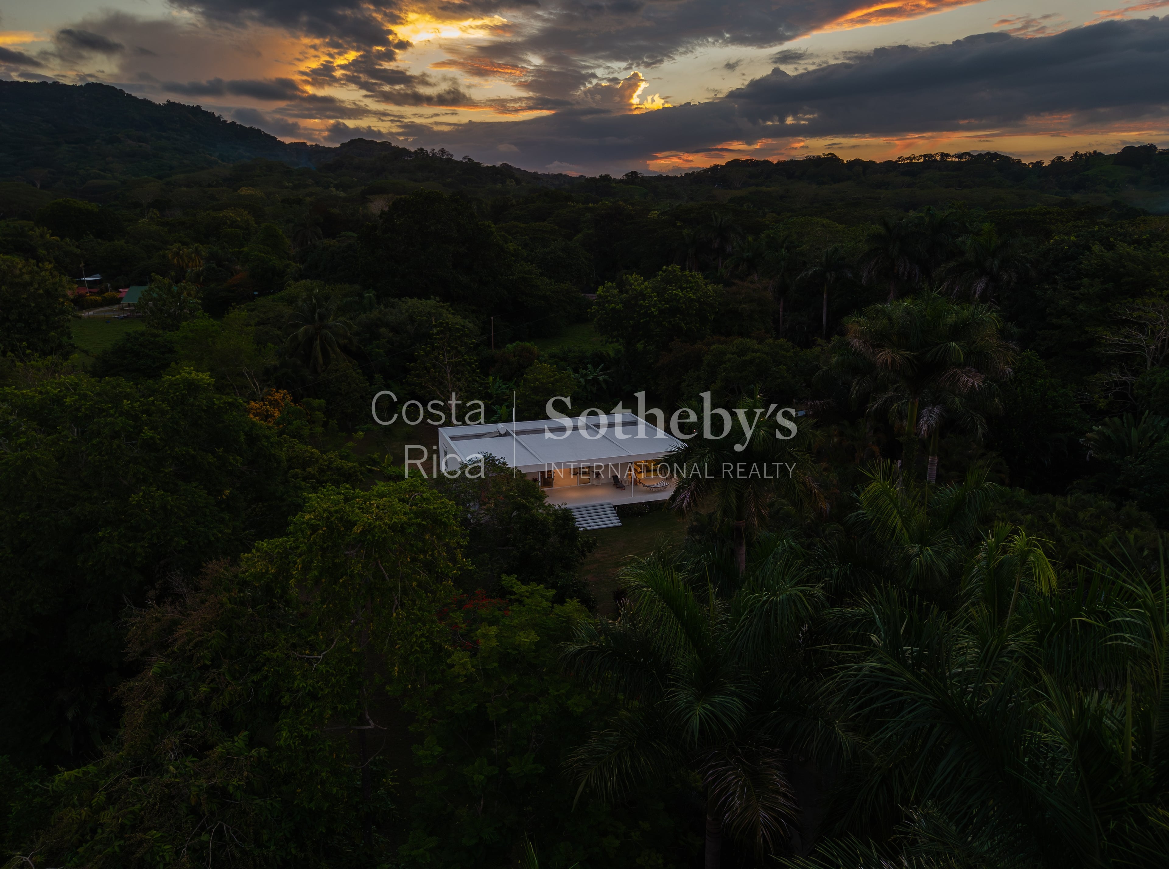  Casa Blanca: Lush and Peaceful Ocean Living - 物件實景