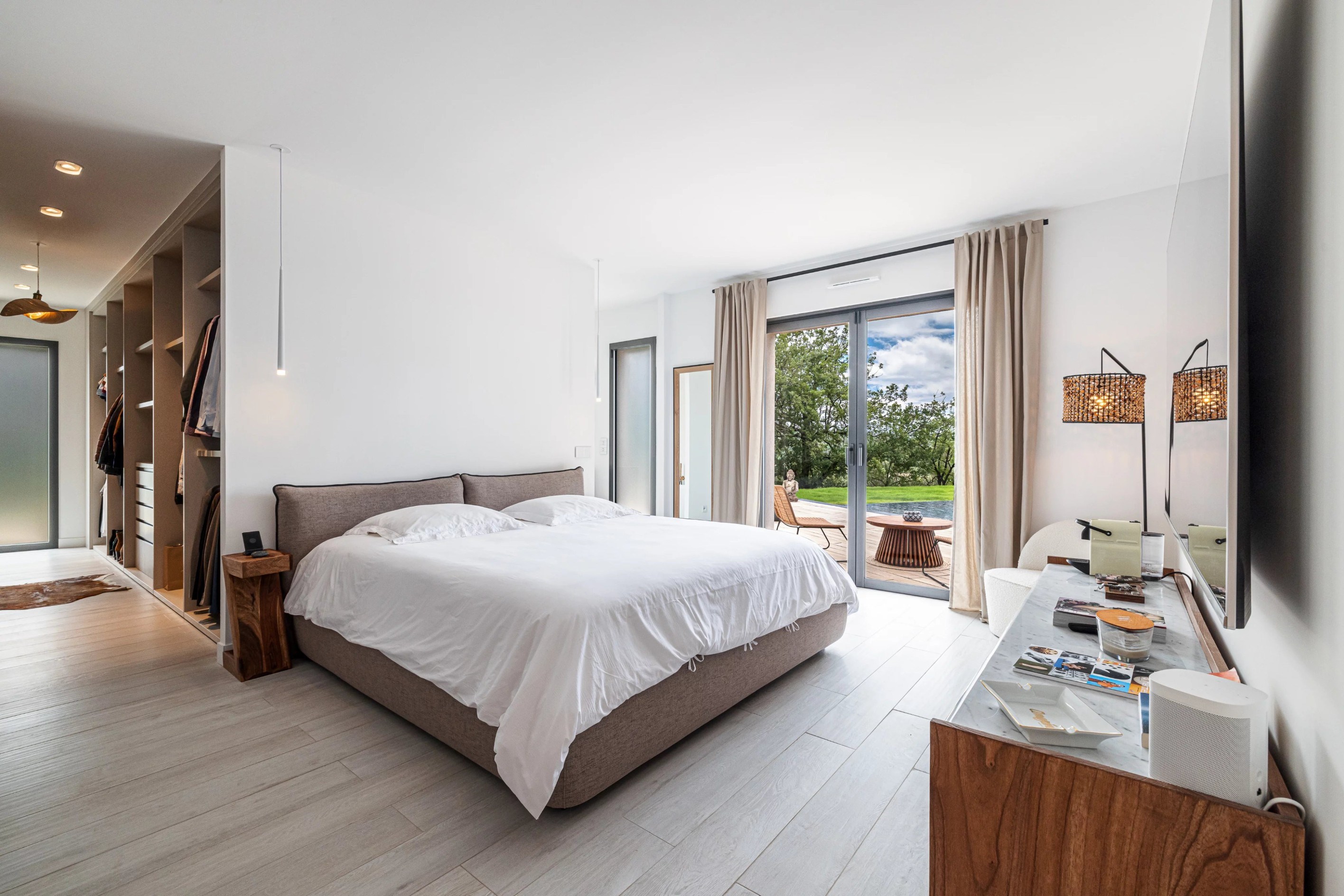  Contemporary villa for sale in Opio 295 m² with infinity pool and panoramic vie… - 物件實景