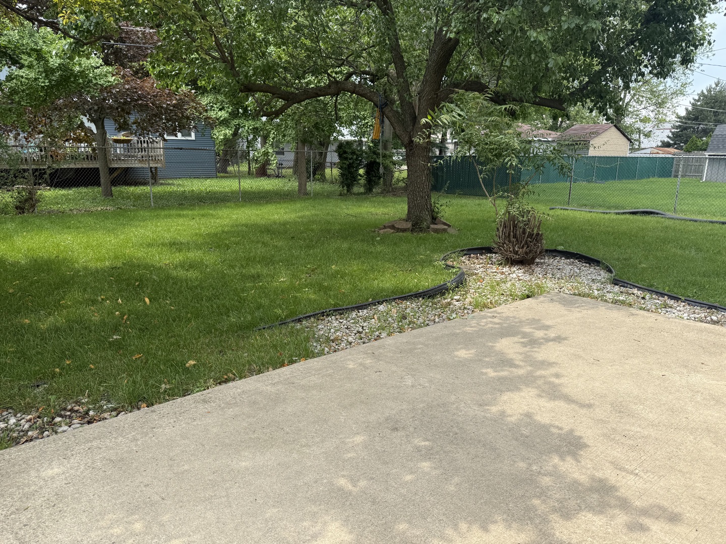 Burbank, Illinois, 60459, United States, 4 Bedrooms Bedrooms, ,3 BathroomsBathrooms,Residential,For Sale,1921383