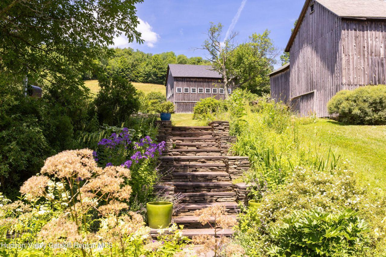 Bovina, New York, 13740, United States, 4 Bedrooms Bedrooms, ,2 BathroomsBathrooms,Residential,For Sale,1826483