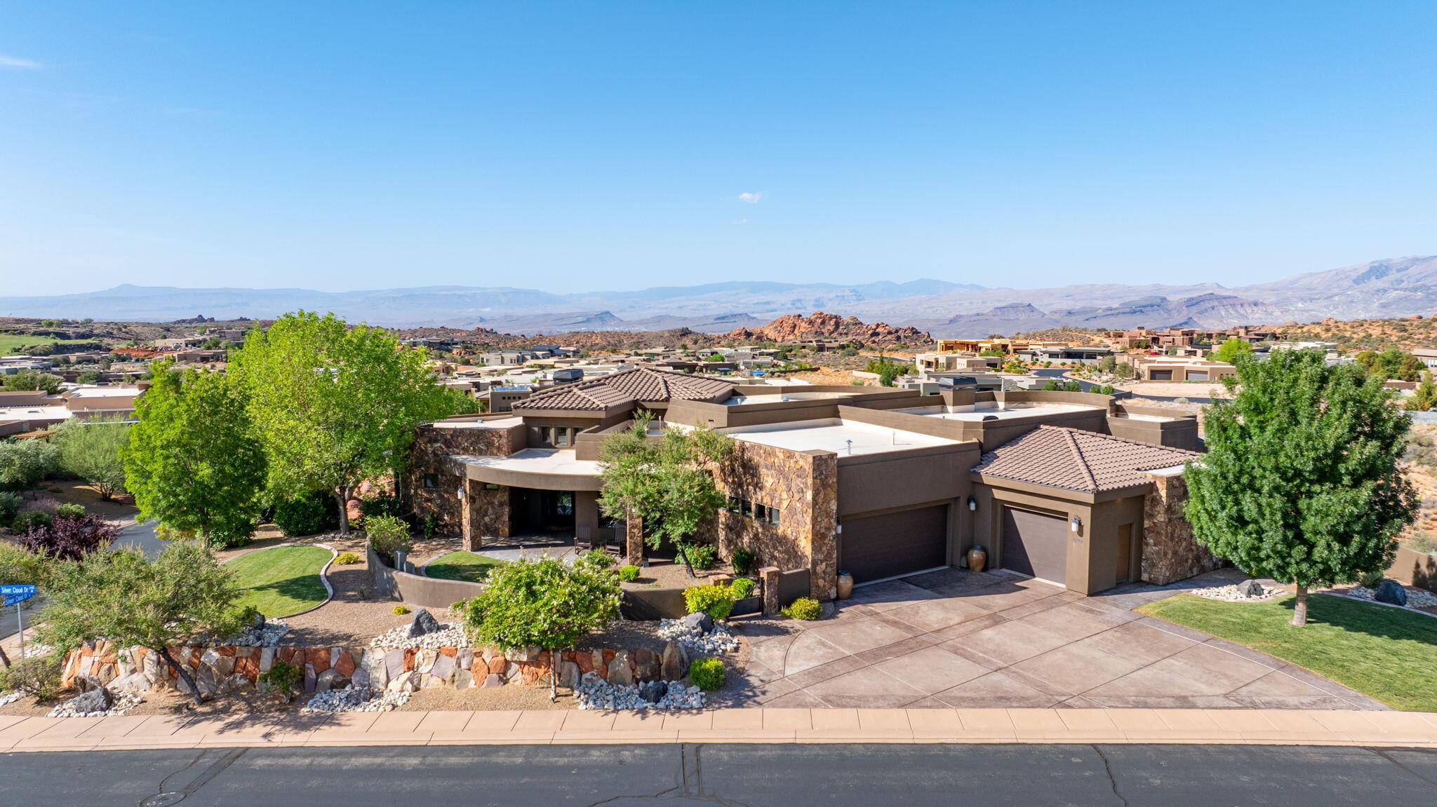St George, Utah, 84770, United States, 5 Bedrooms Bedrooms, ,7 BathroomsBathrooms,Residential,For Sale,1900533