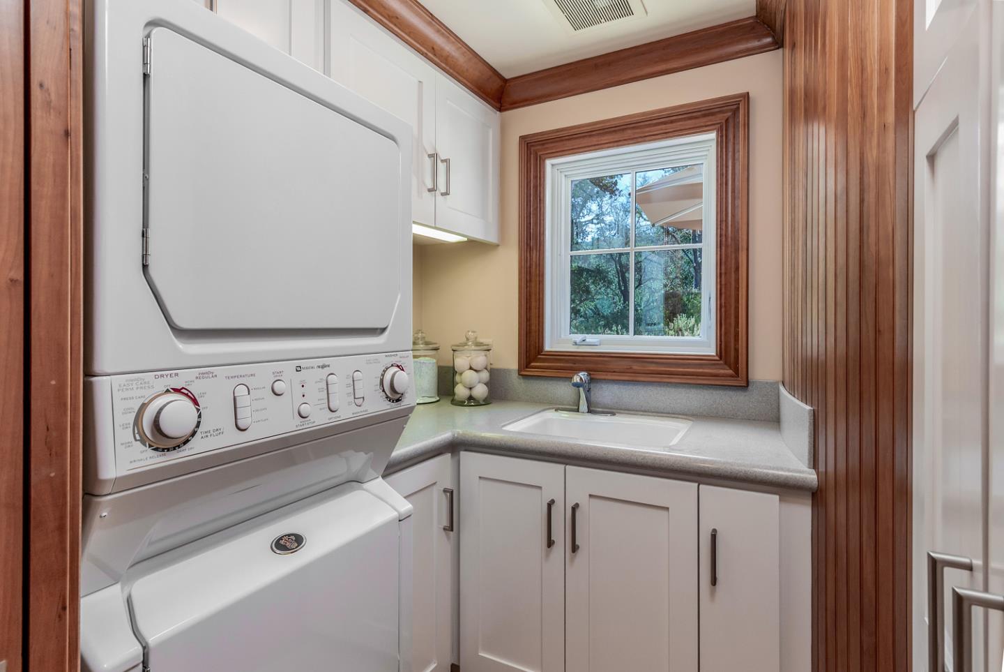 Portola Valley, California, 94028, United States, 5 Bedrooms Bedrooms, ,8 BathroomsBathrooms,Residential,For Sale,1947240