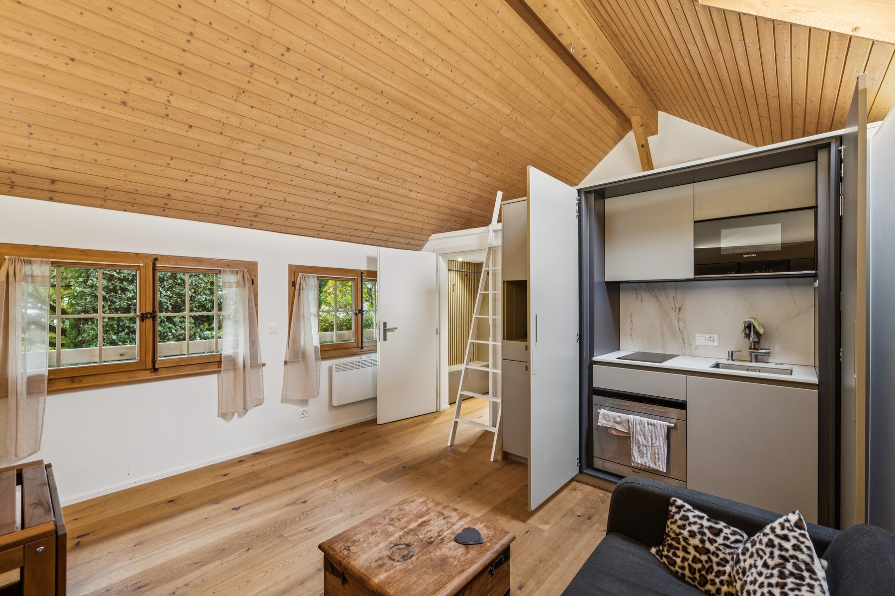  An exceptional village home in the heart of Sullens - 物件實景
