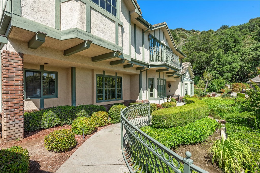 Glendora, California, 91741, United States, 5 Bedrooms Bedrooms, ,6 BathroomsBathrooms,Residential,For Sale,1828291