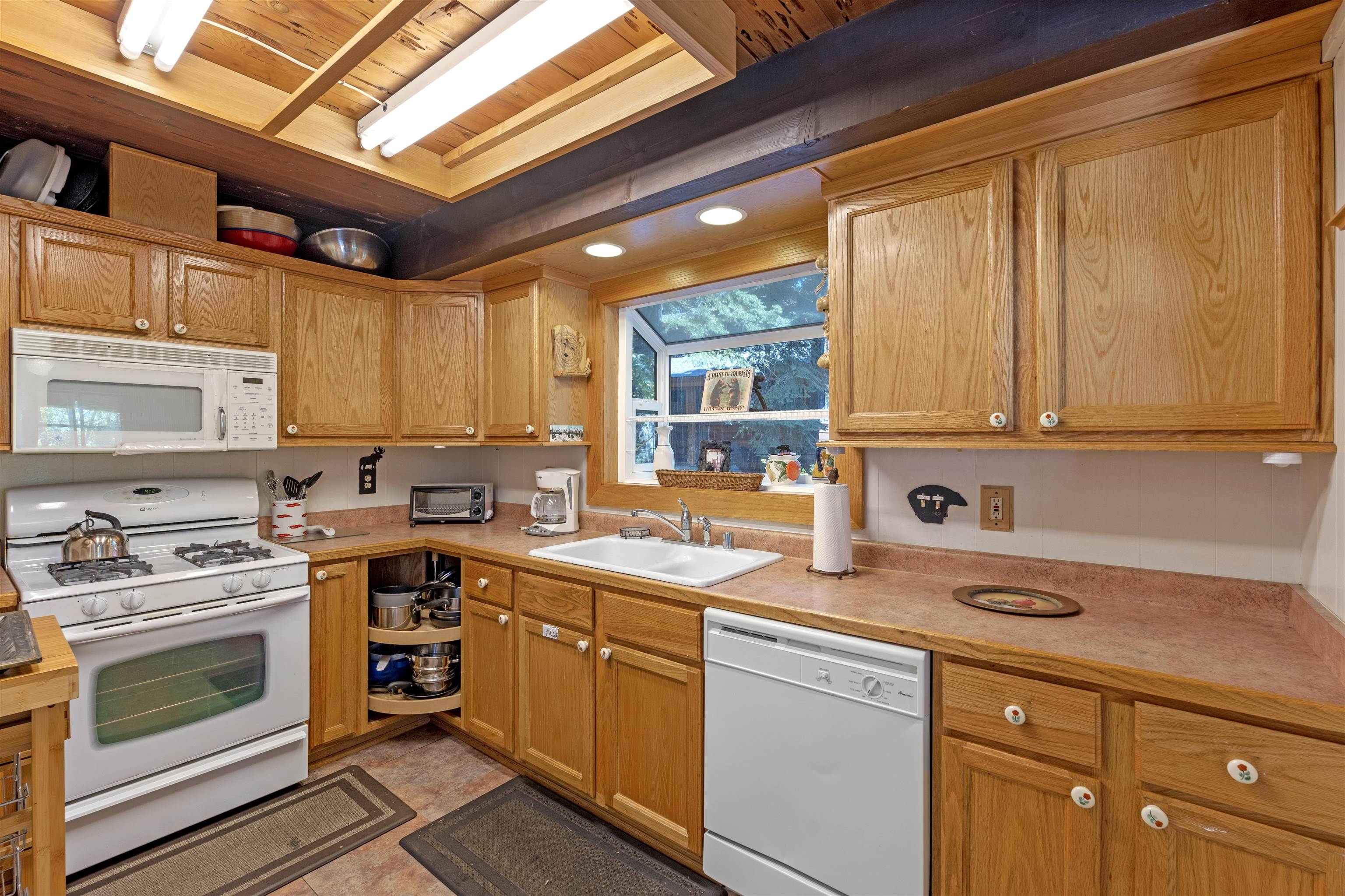 Tahoe City, California, 96145, United States, 3 Bedrooms Bedrooms, ,1 BathroomBathrooms,Residential,For Sale,1837549