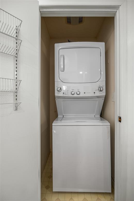Steamboat Springs, Colorado, 80487, United States, 2 Bedrooms Bedrooms, ,2 BathroomsBathrooms,Residential,For Sale,1827745