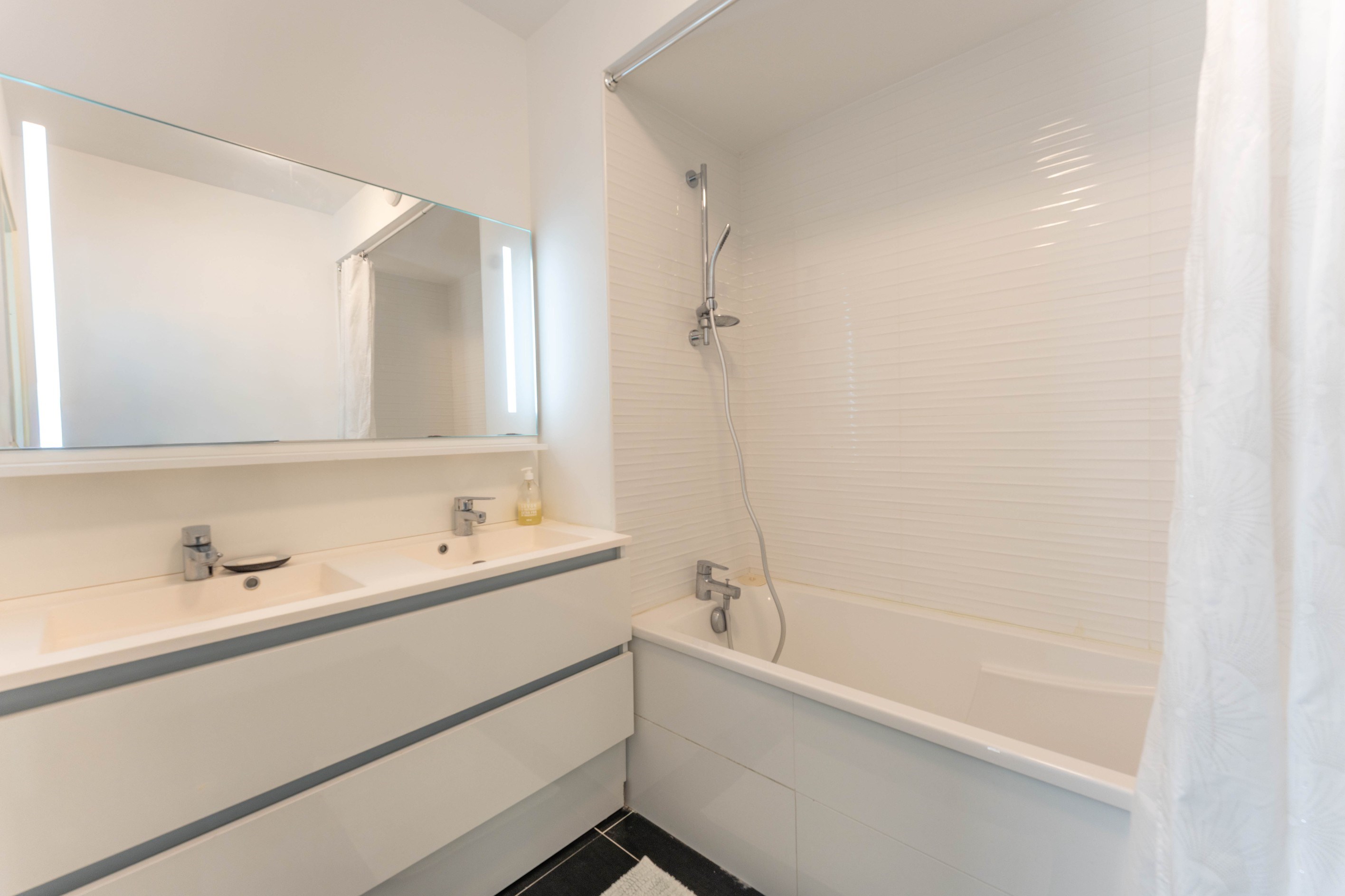  Exceptional apartment with large terrace and jacuzzi – Panoramic view of Montpe… - 物件實景
