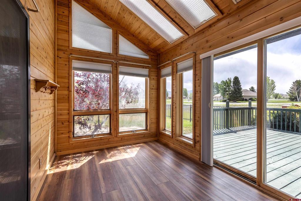 Montrose, Colorado, 81401, United States, 3 Bedrooms Bedrooms, ,2 BathroomsBathrooms,Residential,For Sale,1991802