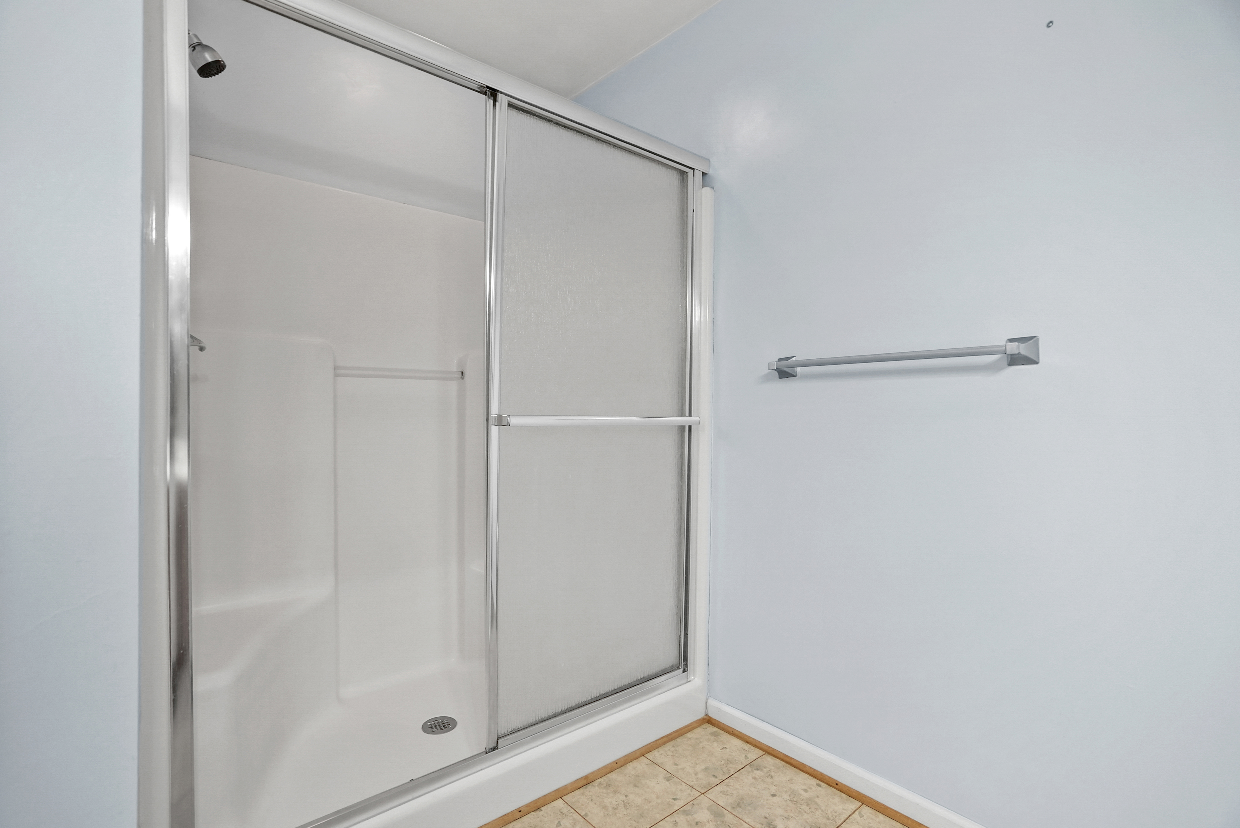  2112 Pretty Lake Avenue, Norfolk, VA, 23518 - 物件實景