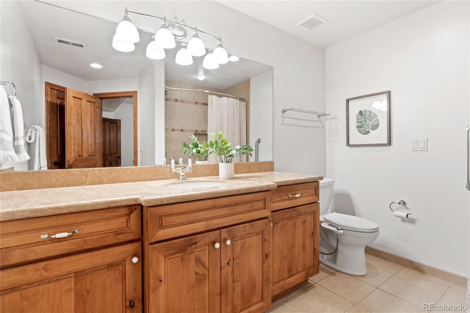 Littleton, Colorado, 80120, United States, 6 Bedrooms Bedrooms, ,7 BathroomsBathrooms,Residential,For Sale,1902050