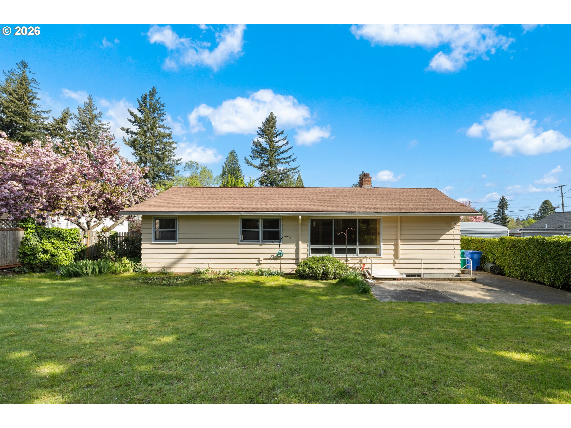 Portland, Oregon, 97230, United States, 3 Bedrooms Bedrooms, ,2 BathroomsBathrooms,Residential,For Sale,2040428