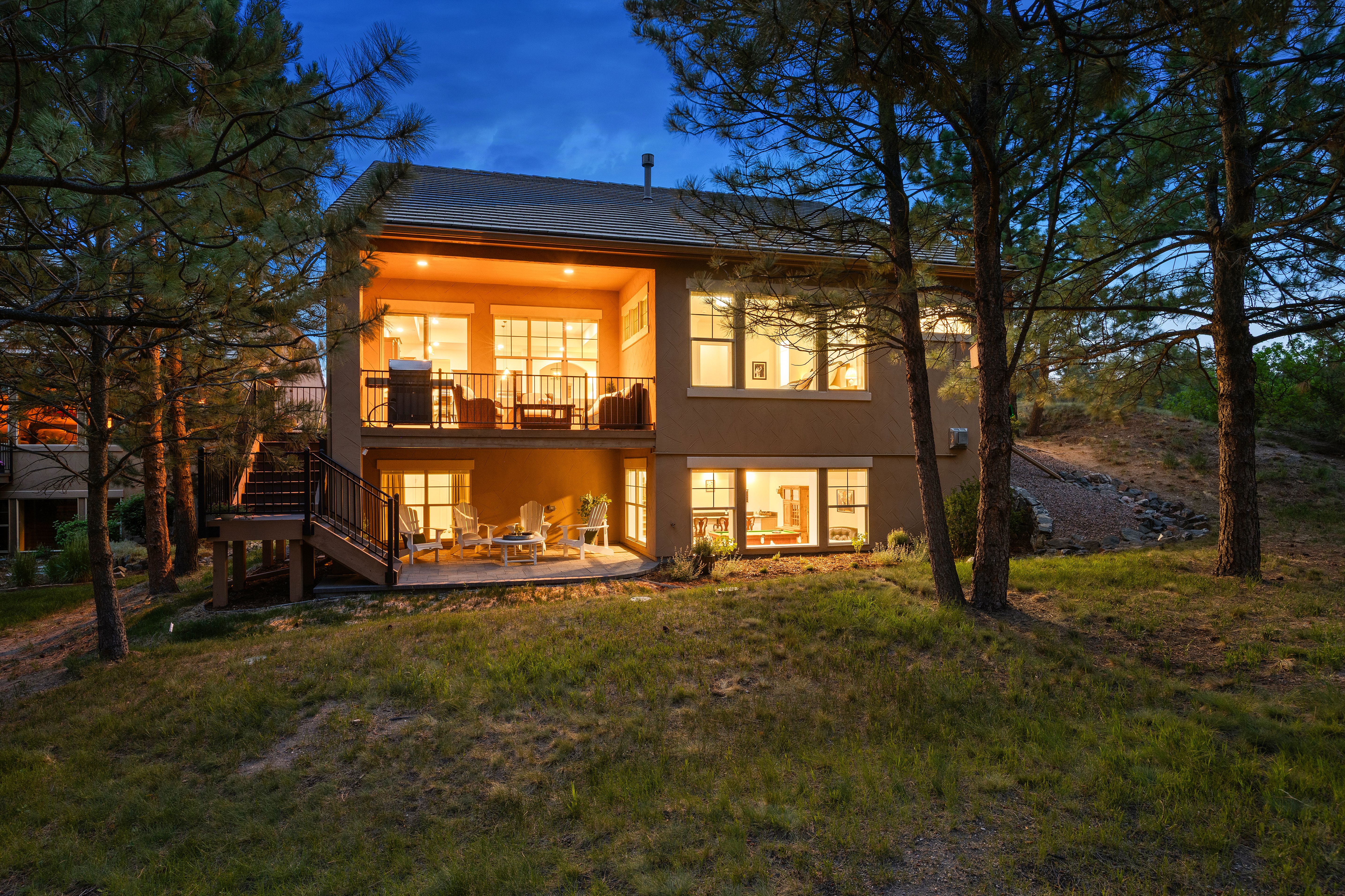  Beautifully Maintained 4 Bed  3 Bath Residence in Castle Pines Village - 物件實景