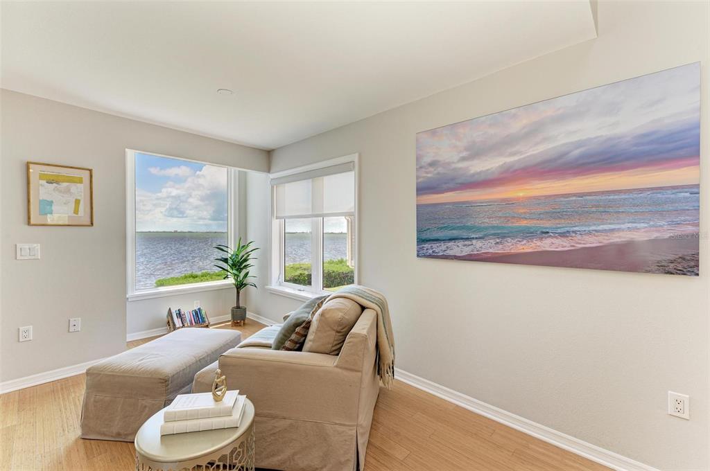 Bradenton, Florida, 34210, United States, 2 Bedrooms Bedrooms, ,2 BathroomsBathrooms,Residential,For Sale,1897662