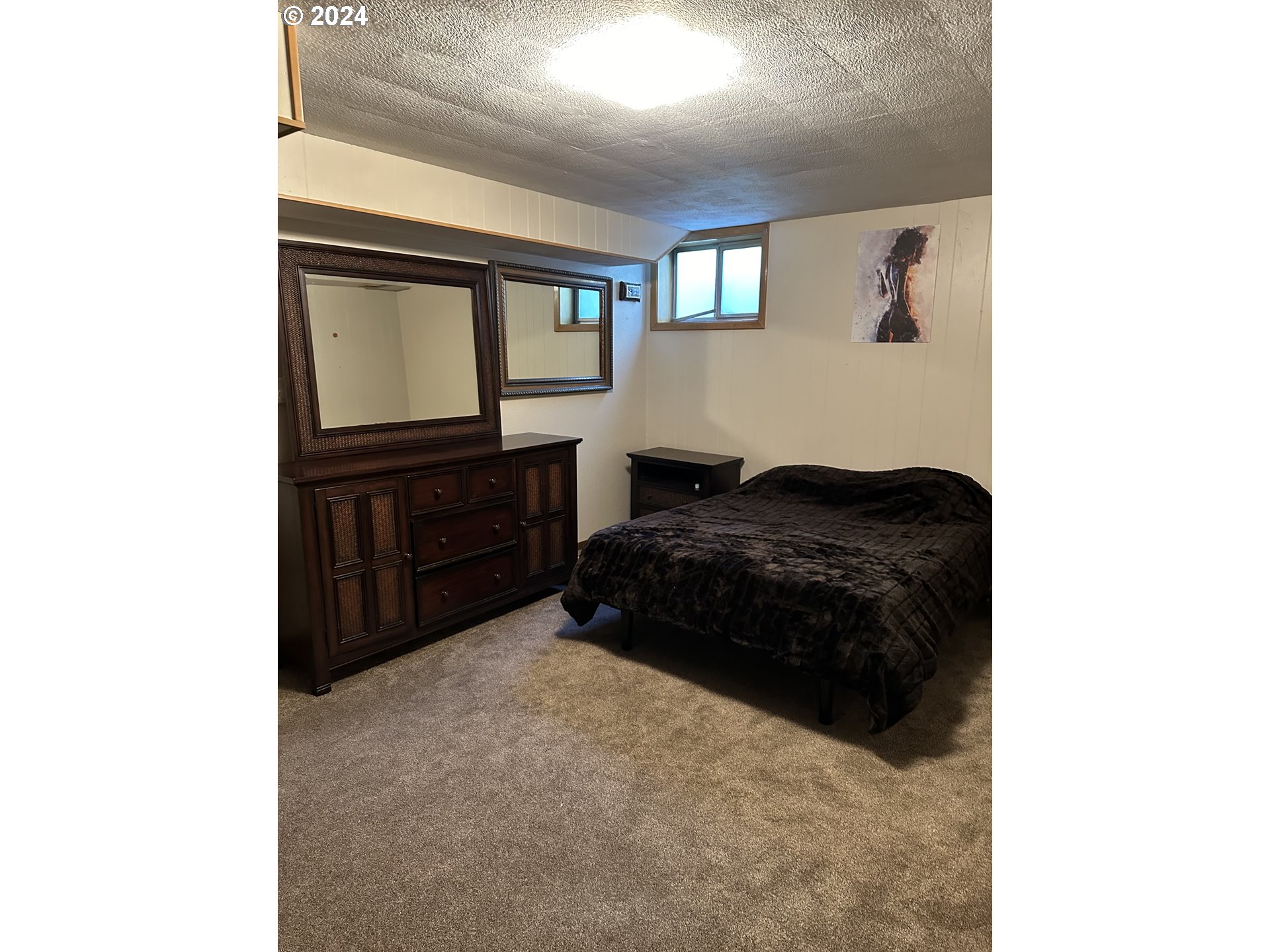 Oregoncity, Oregon, 97045, United States, 3 Bedrooms Bedrooms, ,2 BathroomsBathrooms,Residential,For Sale,1879834