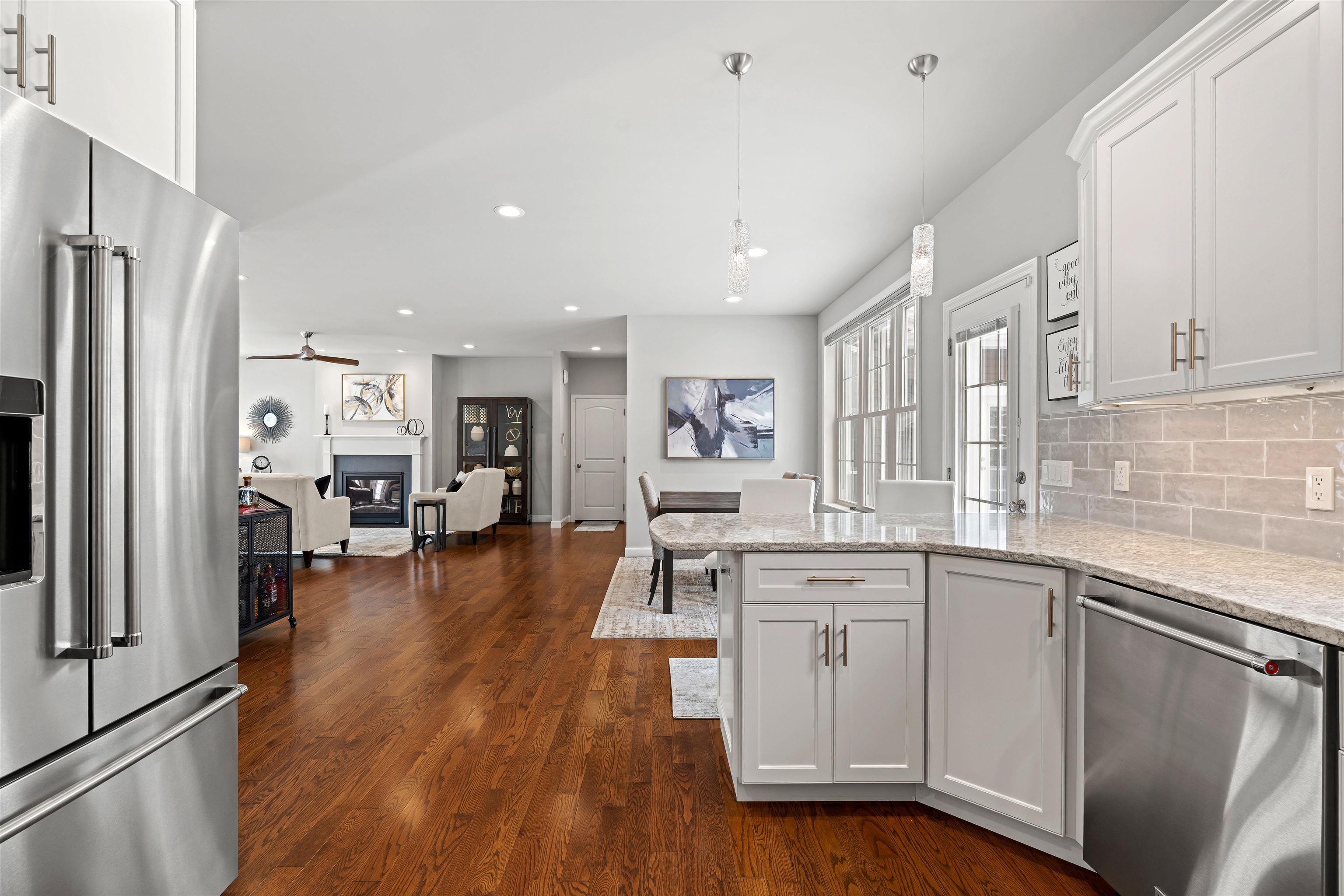 Manchester, New Hampshire, 03102, United States, 3 Bedrooms Bedrooms, ,3 BathroomsBathrooms,Residential,For Sale,2003193