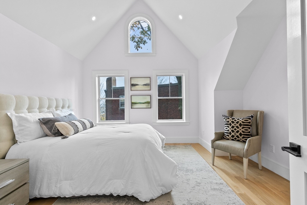 Brookline, Massachusetts, 02445, United States, 5 Bedrooms Bedrooms, ,4 BathroomsBathrooms,Residential,For Sale,1994664