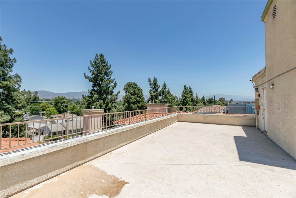 Granada Hills, California, 91344, United States, 2 Bedrooms Bedrooms, ,2 BathroomsBathrooms,Residential,For Sale,1940302